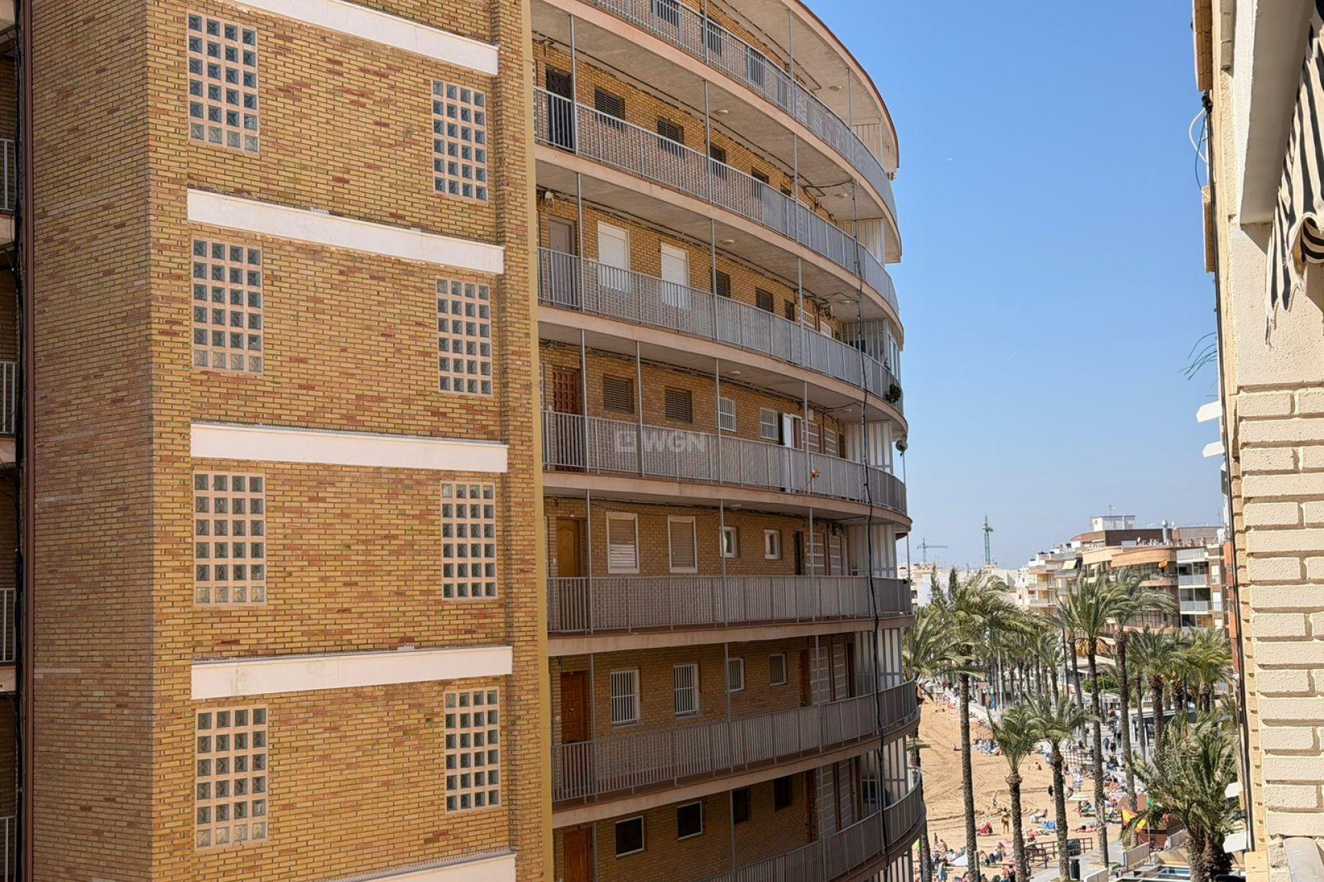 Odsprzedaż - Mieszkanie w bloku - Torrevieja - Playa del Cura