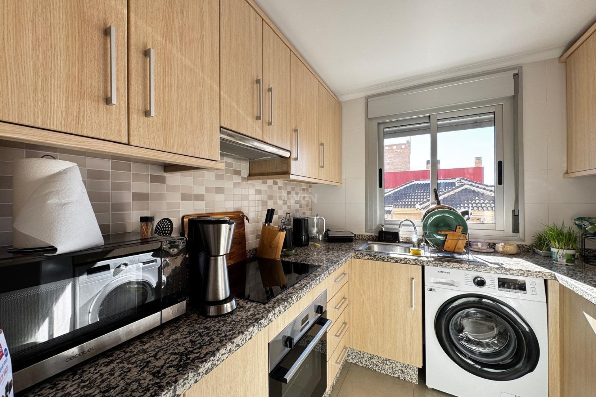 Odsprzedaż - Mieszkanie w bloku - Torrevieja - Playa del Cura