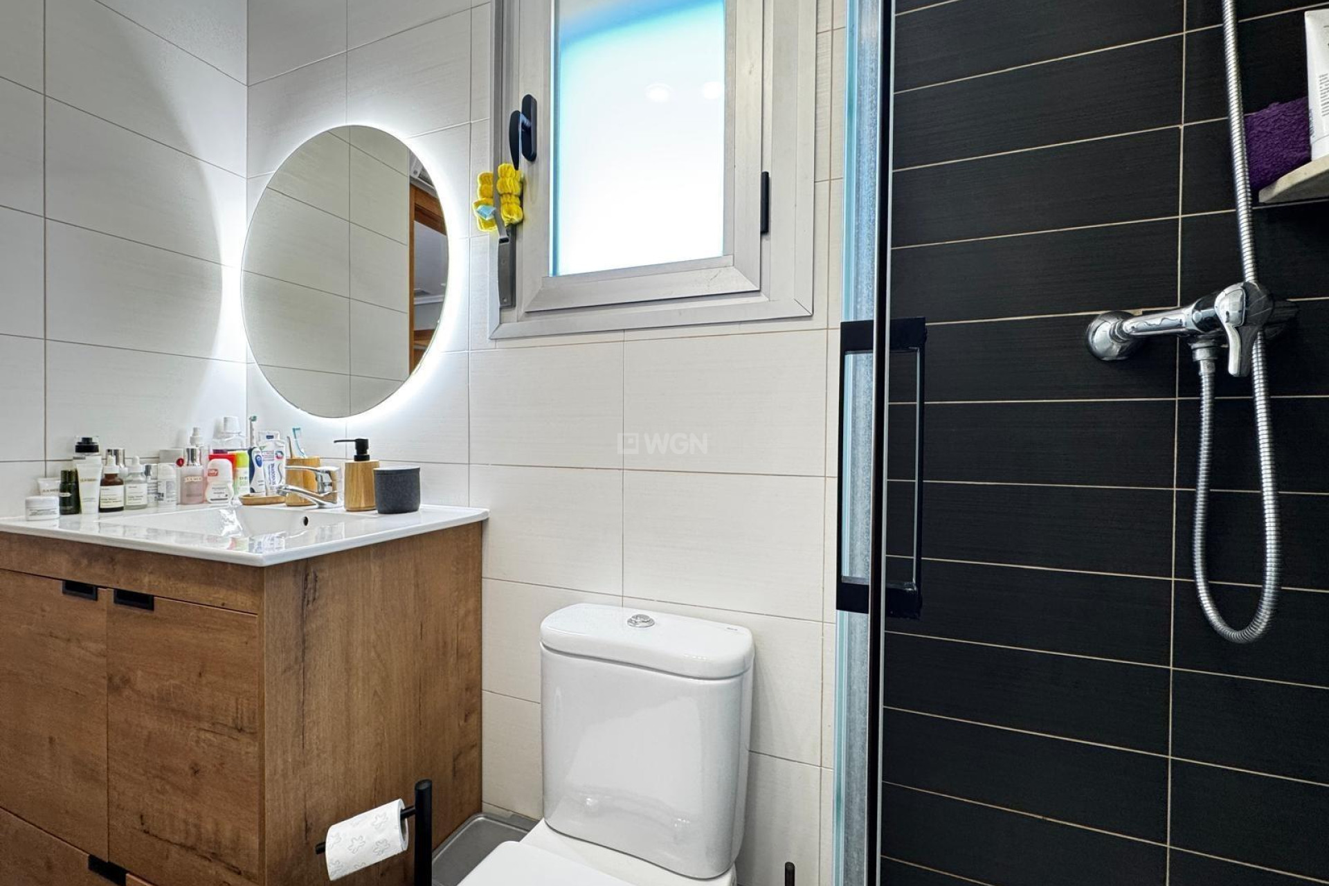 Odsprzedaż - Mieszkanie w bloku - Torrevieja - Playa del Cura