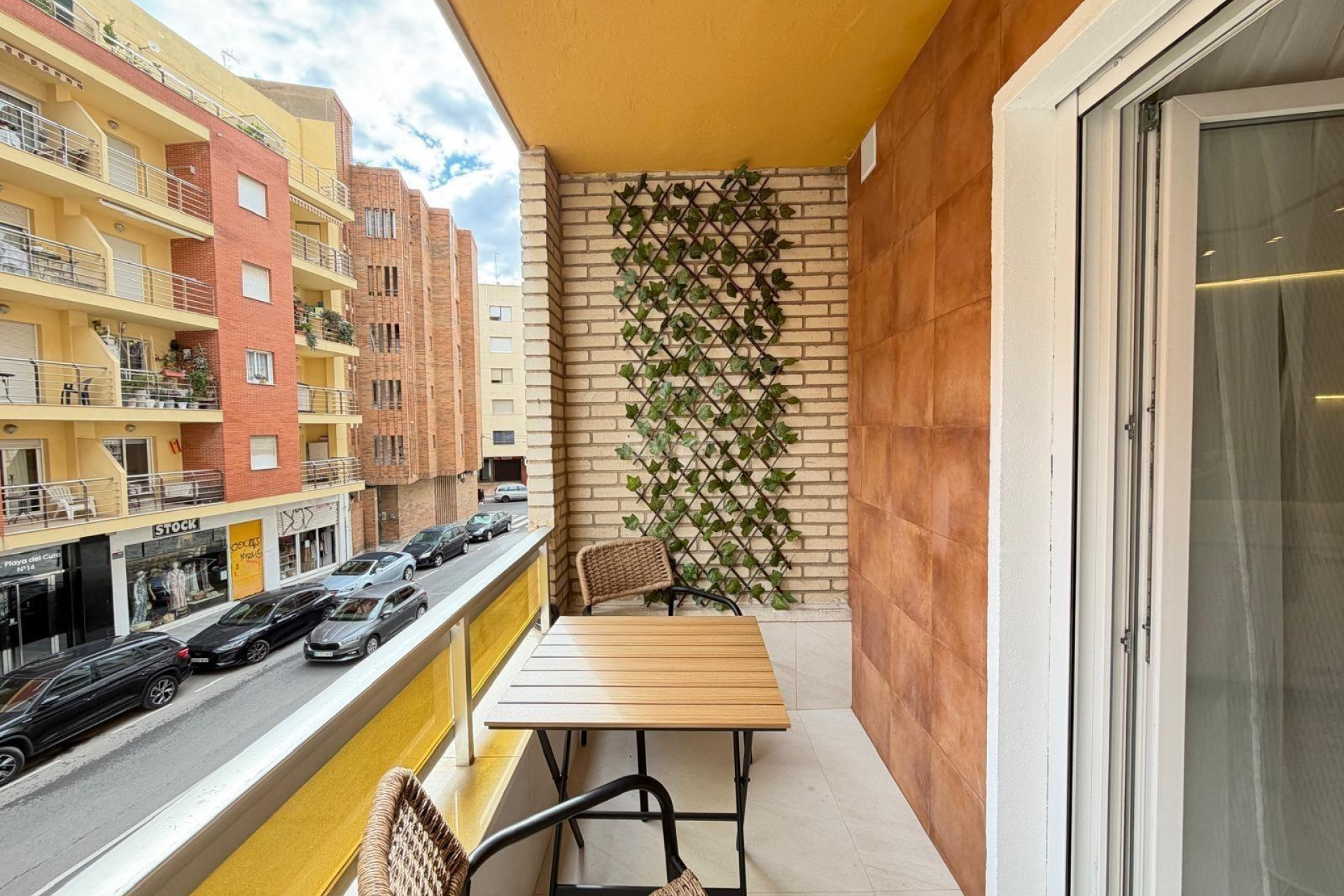 Odsprzedaż - Mieszkanie w bloku - Torrevieja - Playa del Cura