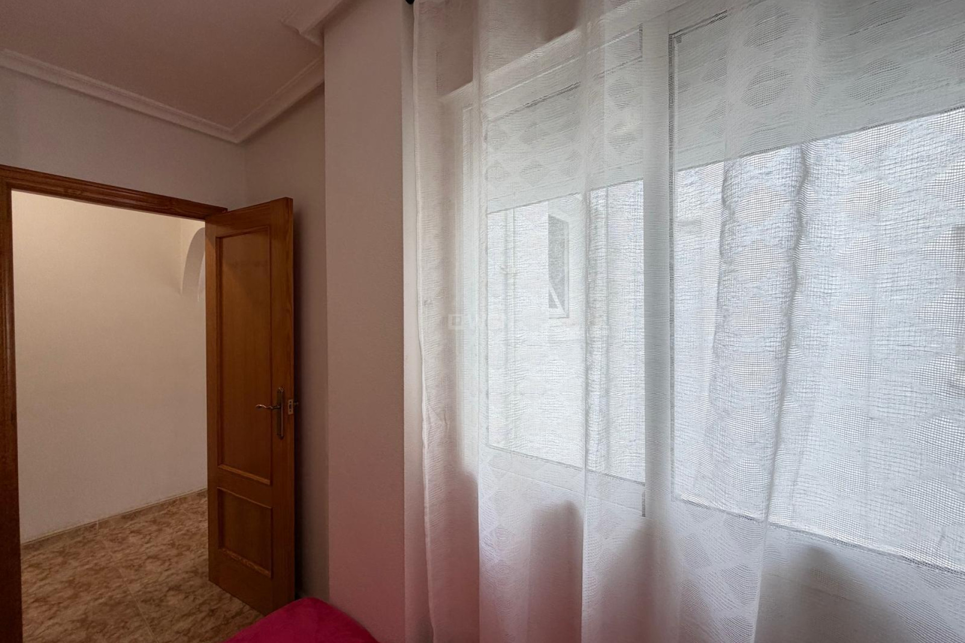Odsprzedaż - Mieszkanie w bloku - Torrevieja - Playa del Cura