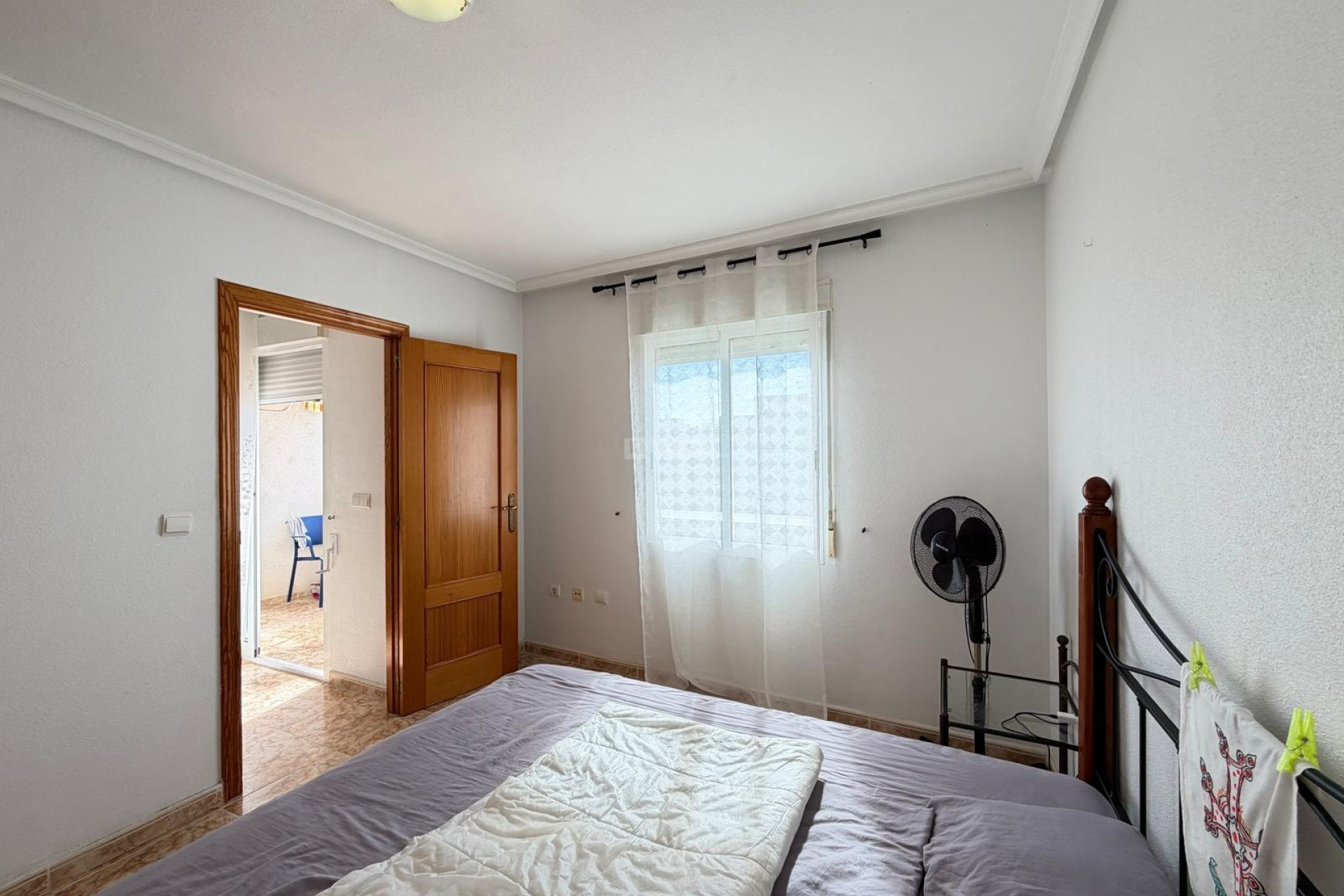 Odsprzedaż - Mieszkanie w bloku - Torrevieja - Playa del Cura