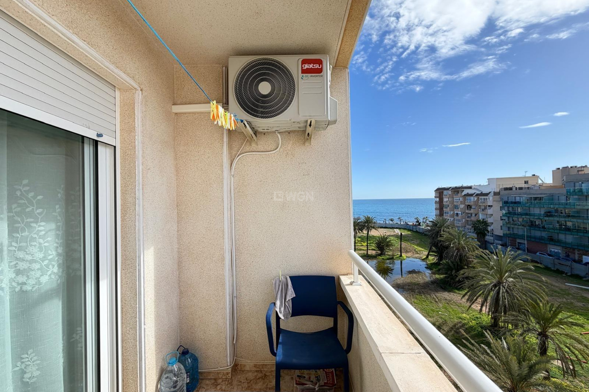 Odsprzedaż - Mieszkanie w bloku - Torrevieja - Playa del Cura