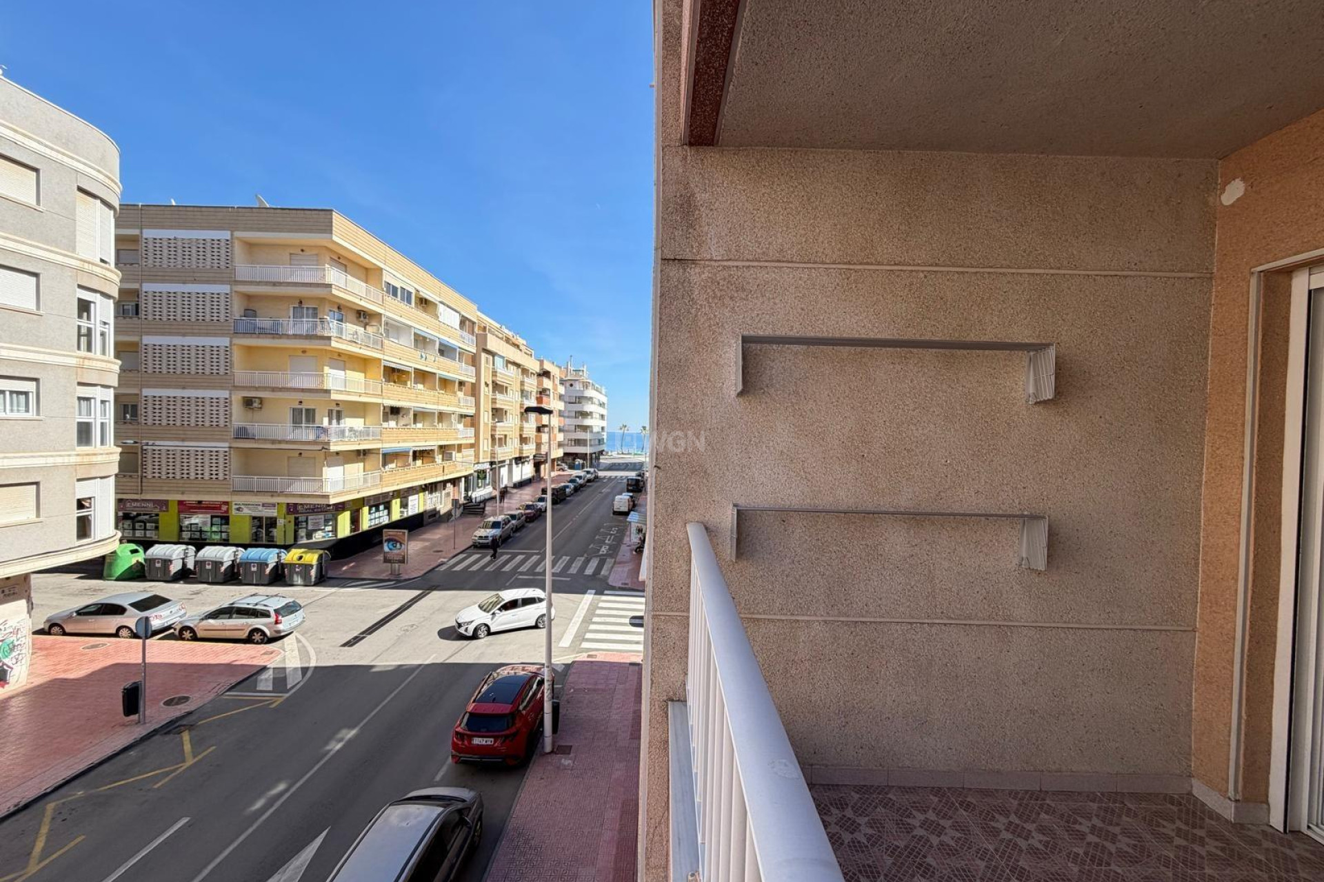 Odsprzedaż - Mieszkanie w bloku - Torrevieja - Playa del Cura