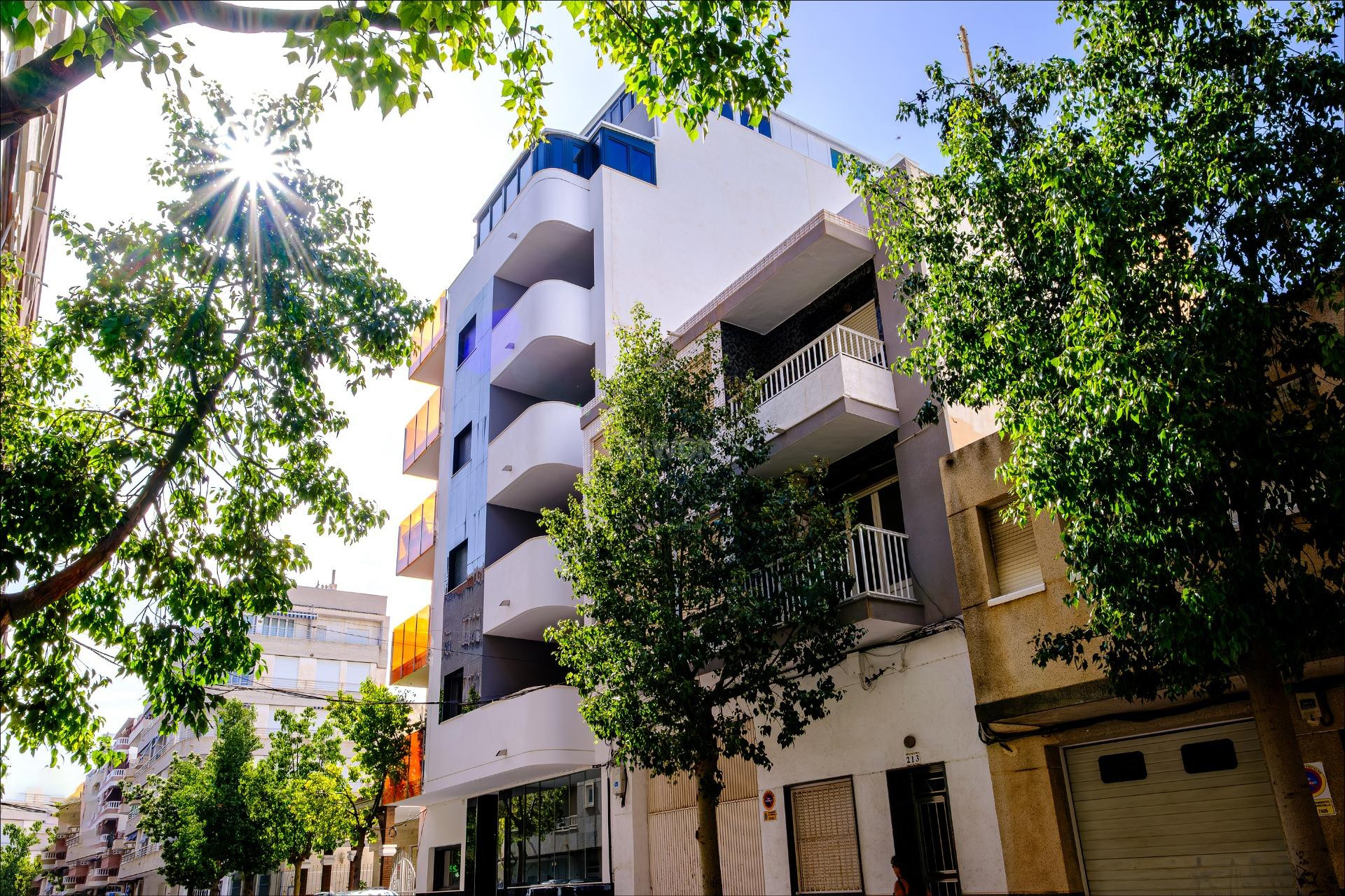 Odsprzedaż - Mieszkanie w bloku - Torrevieja - Playa del Cura