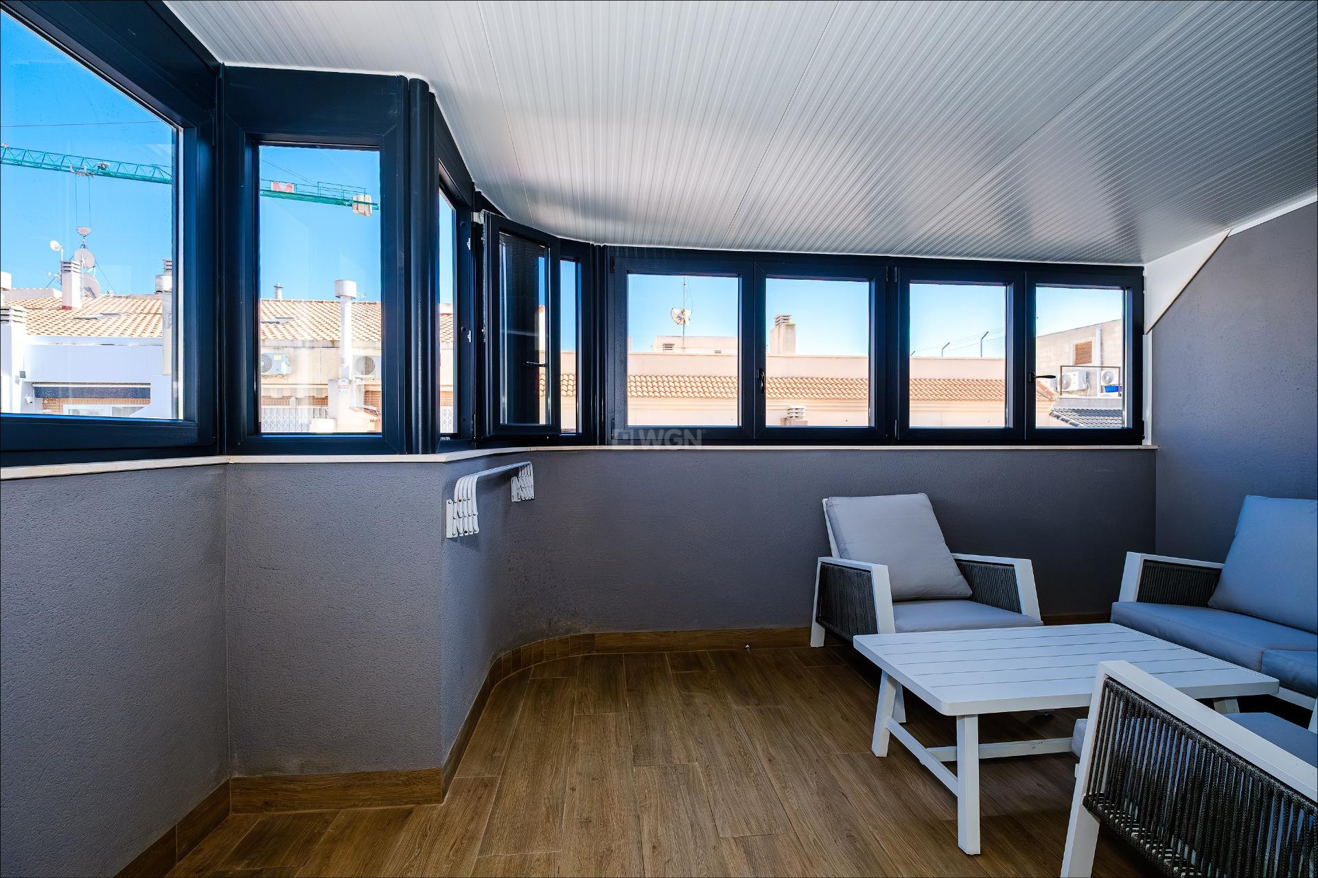 Odsprzedaż - Mieszkanie w bloku - Torrevieja - Playa del Cura