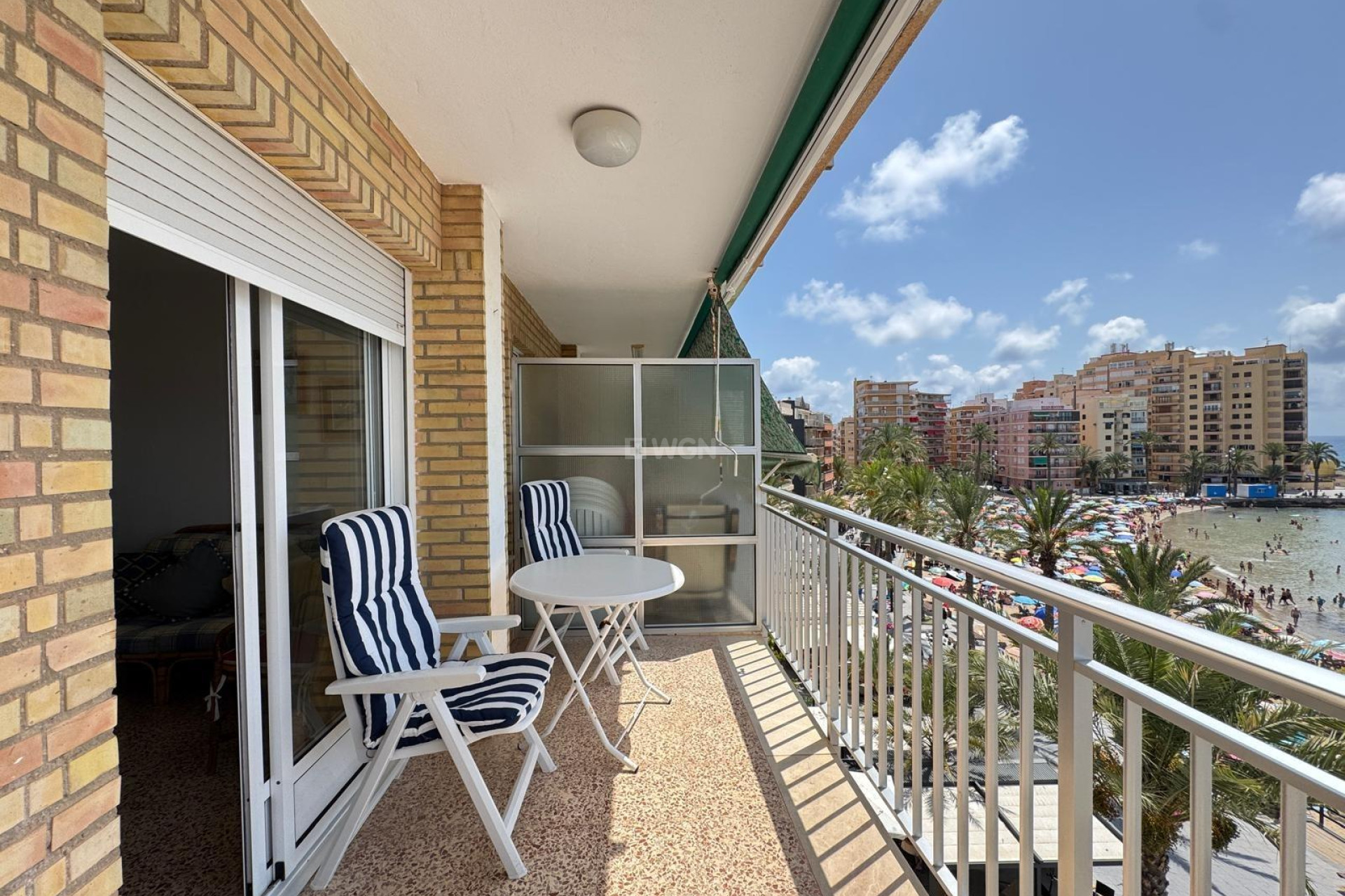 Odsprzedaż - Mieszkanie w bloku - Torrevieja - Playa del Cura