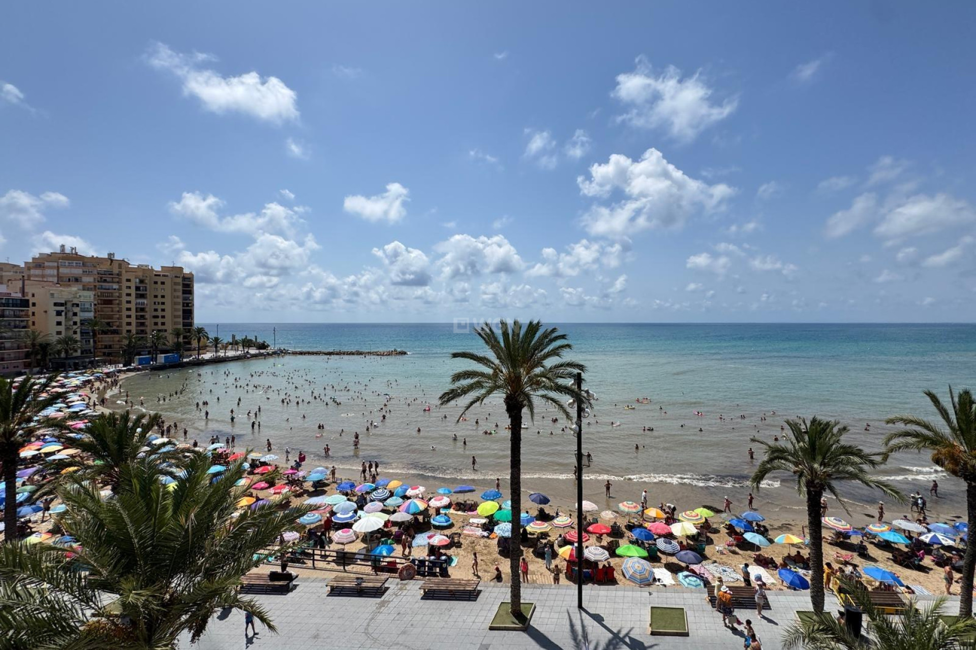 Odsprzedaż - Mieszkanie w bloku - Torrevieja - Playa del Cura