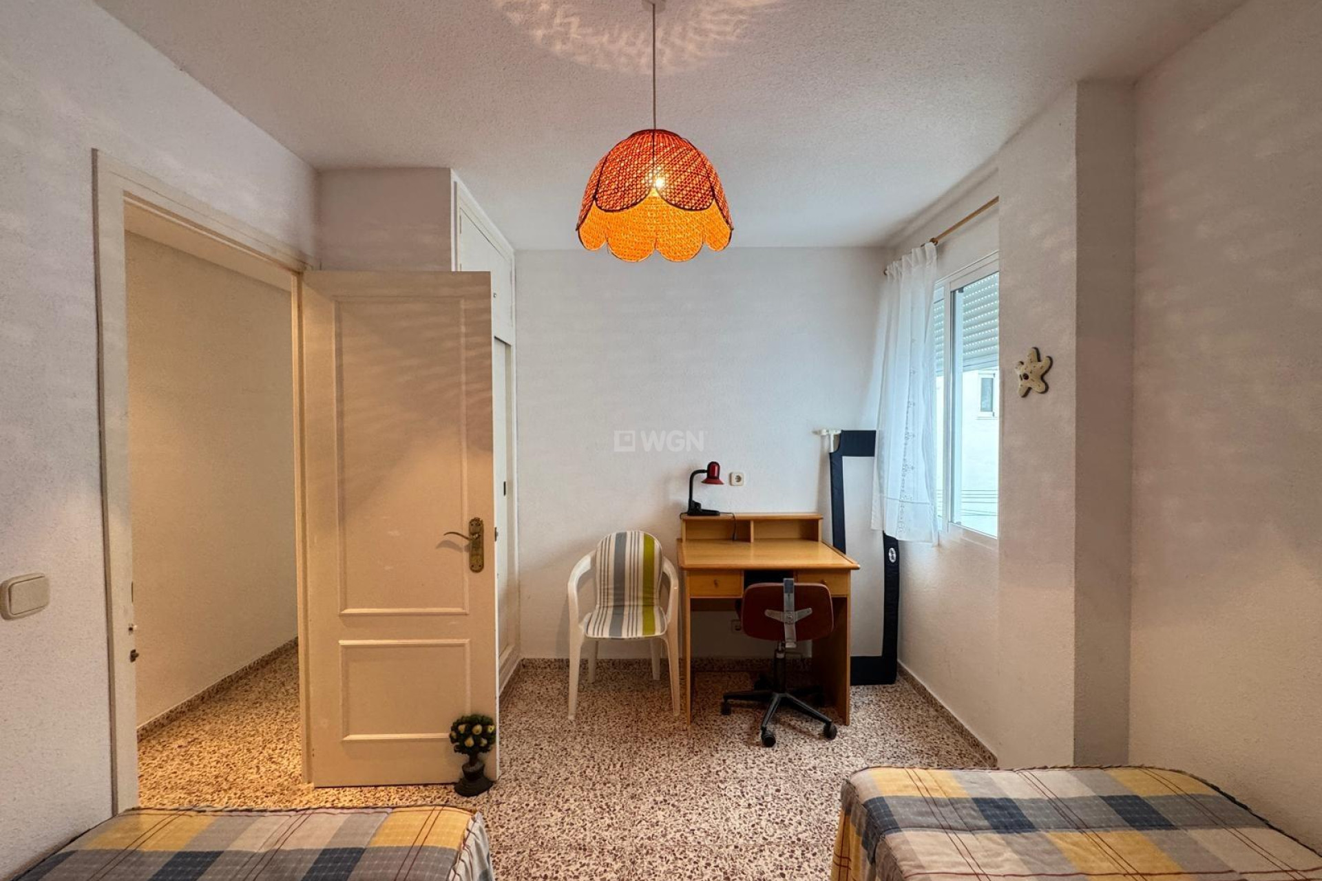 Odsprzedaż - Mieszkanie w bloku - Torrevieja - Playa del Cura