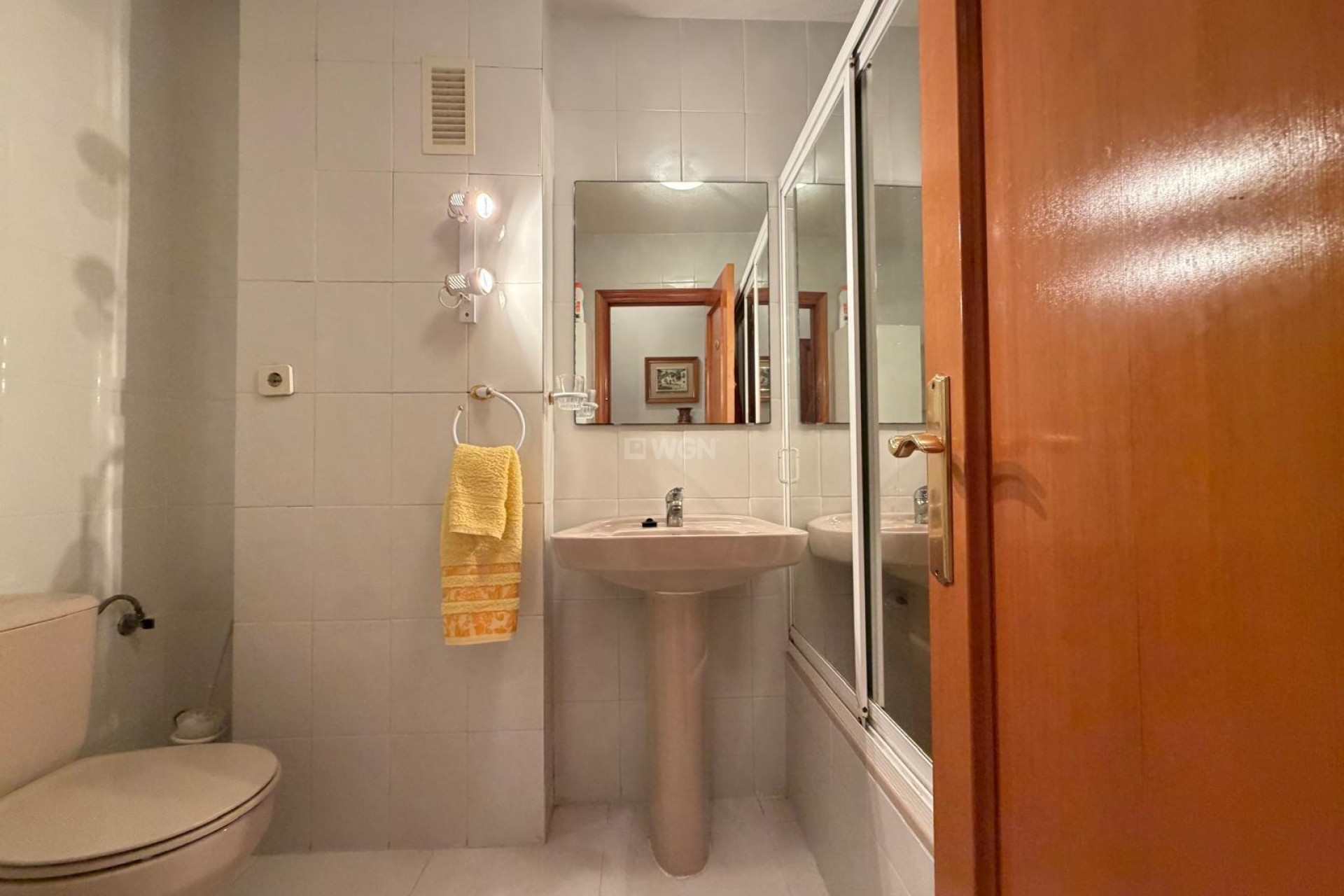 Odsprzedaż - Mieszkanie w bloku - Torrevieja - Playa del Cura