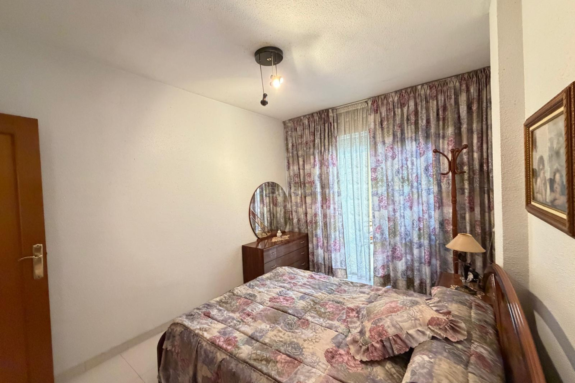 Odsprzedaż - Mieszkanie w bloku - Torrevieja - Playa del Cura