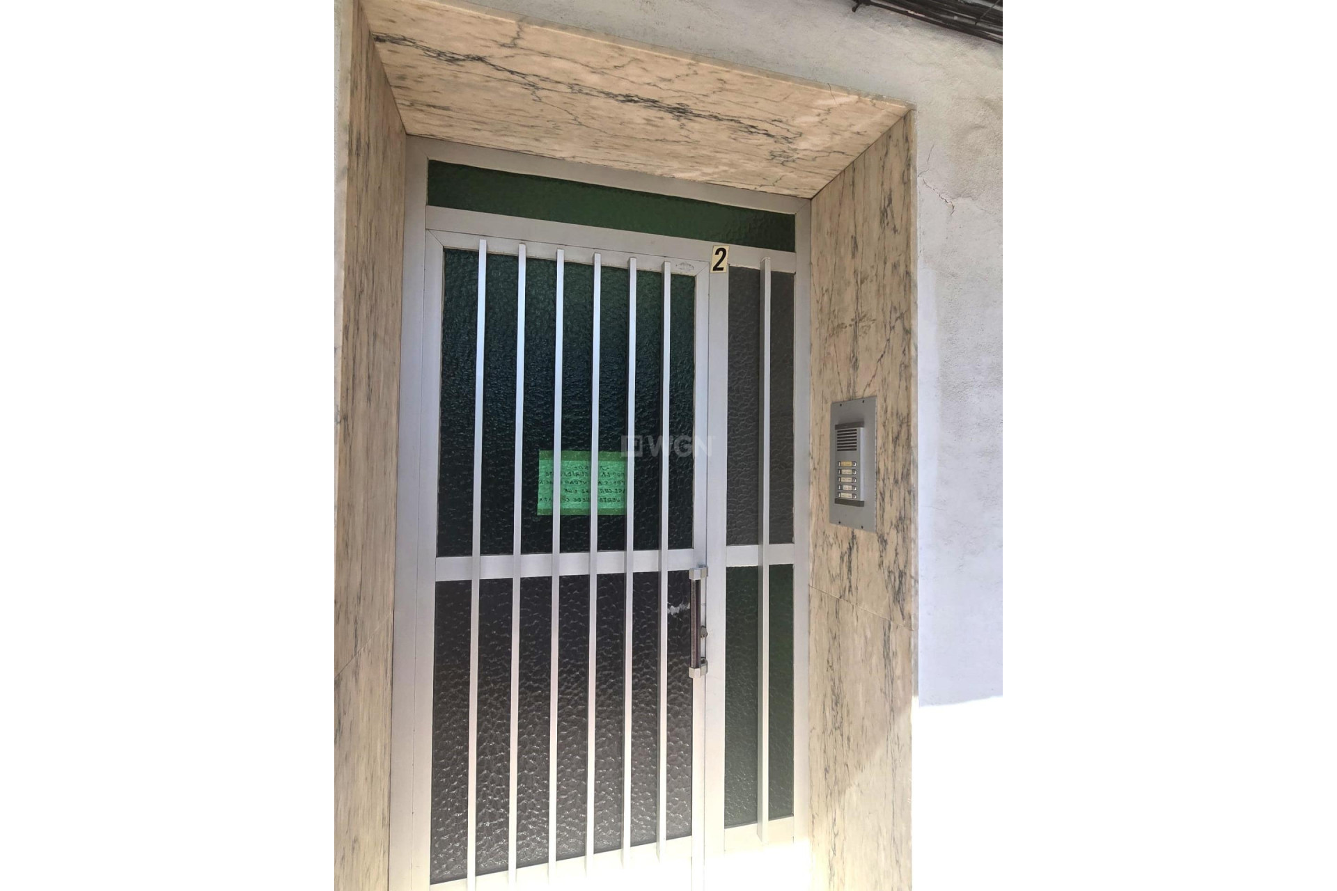 Odsprzedaż - Mieszkanie w bloku - Torrevieja - Playa del Cura