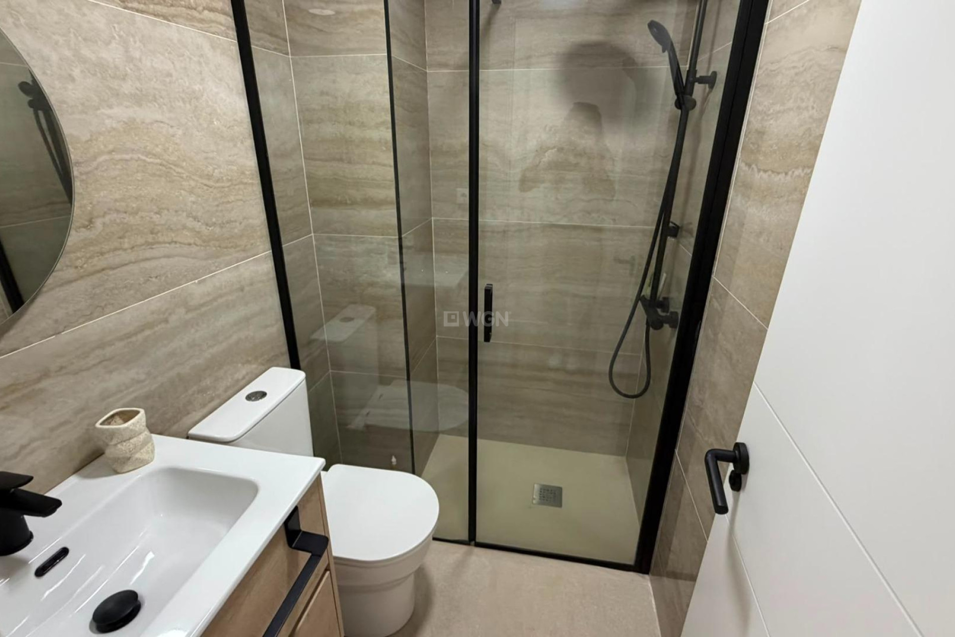 Odsprzedaż - Mieszkanie w bloku - Torrevieja - Playa del Cura