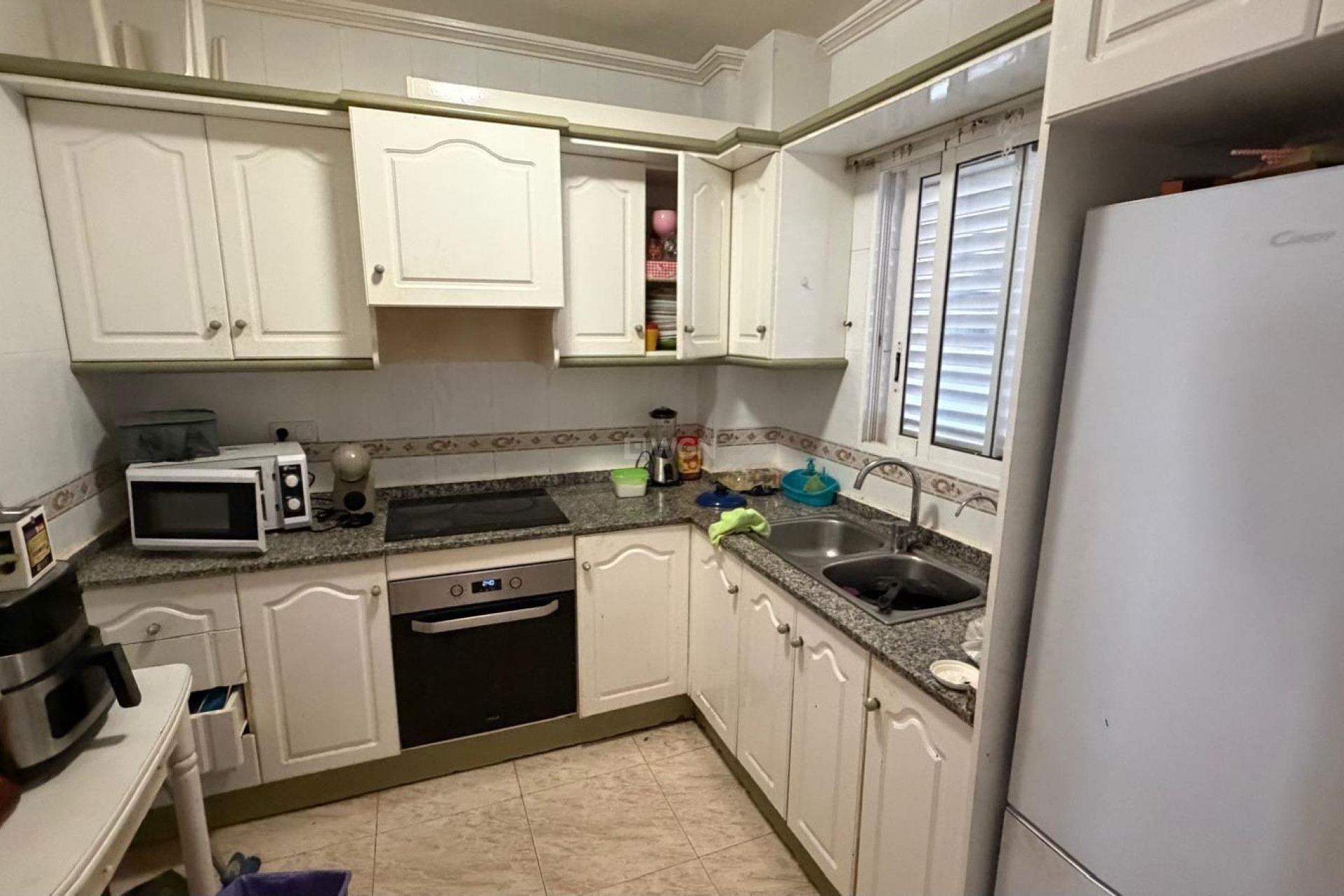 Odsprzedaż - Mieszkanie w bloku - Torrevieja - Playa del Cura