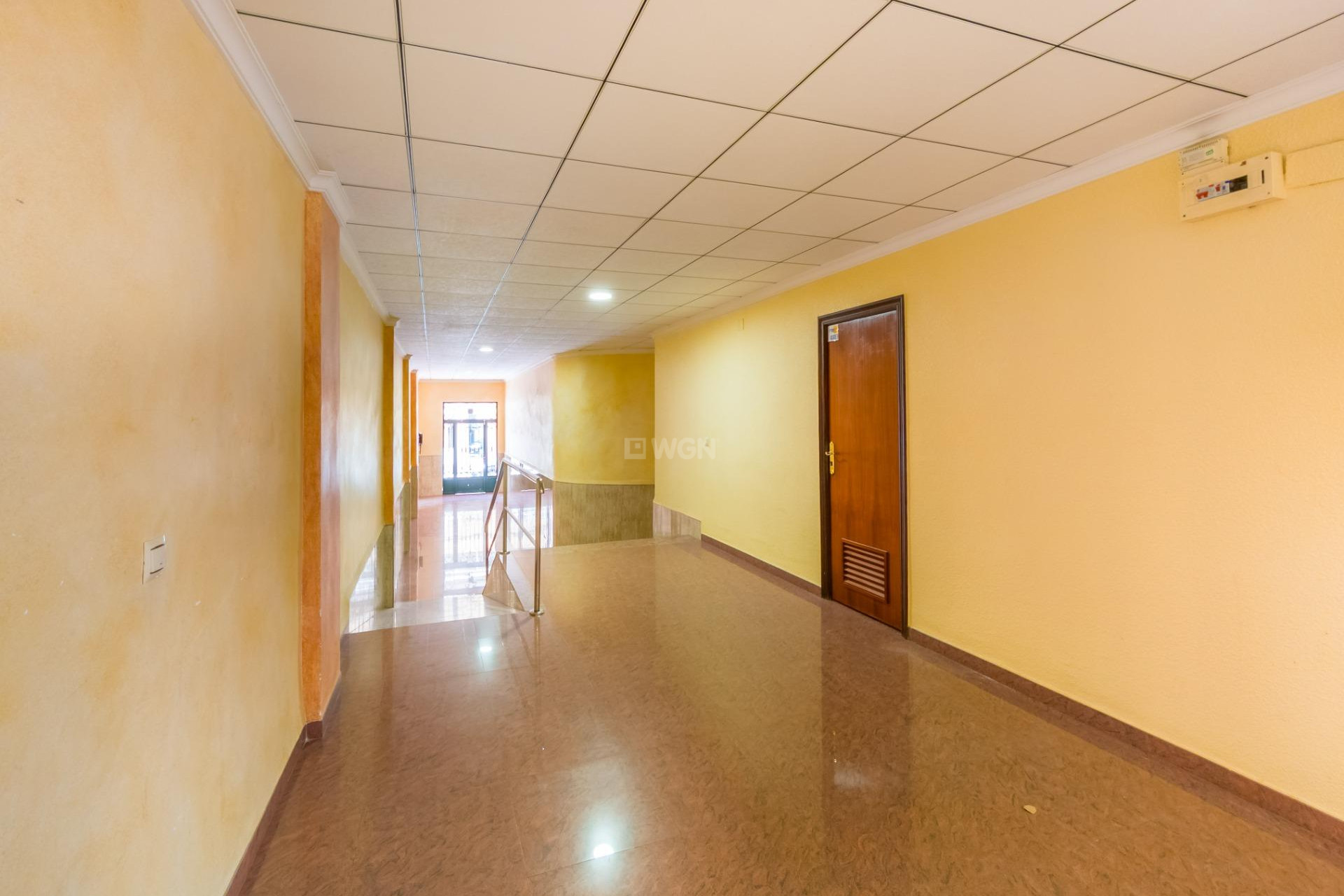 Odsprzedaż - Mieszkanie w bloku - Torrevieja - Playa del Cura