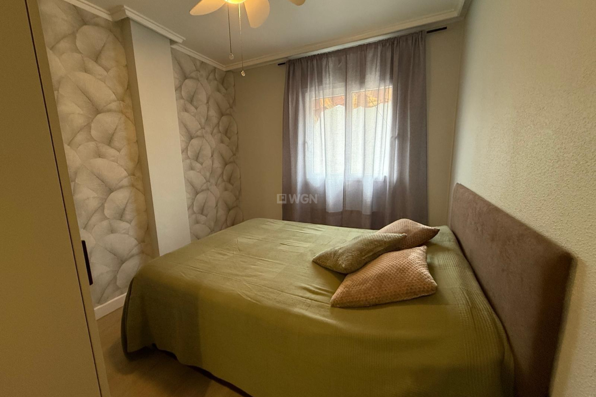 Odsprzedaż - Mieszkanie w bloku - Torrevieja - Playa del Cura
