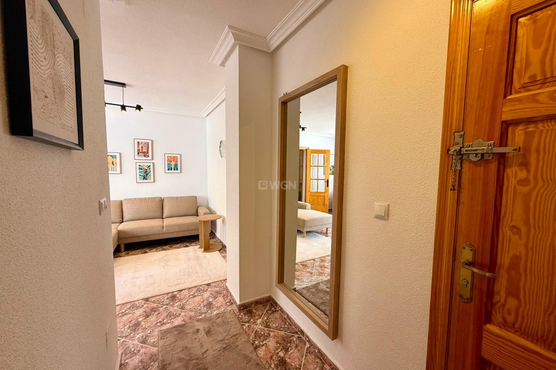 Odsprzedaż - Mieszkanie w bloku - Torrevieja - Playa del Cura