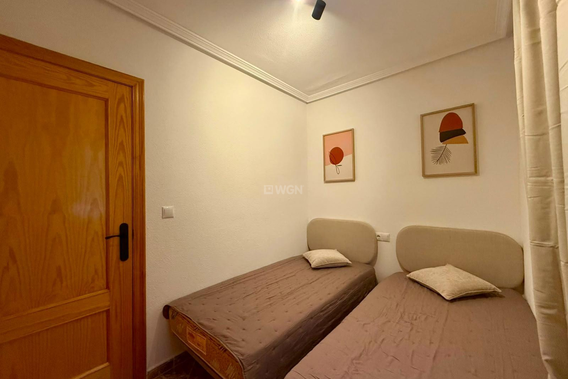 Odsprzedaż - Mieszkanie w bloku - Torrevieja - Playa del Cura