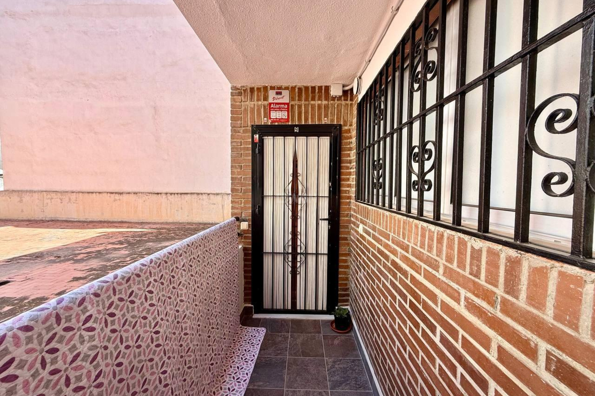 Odsprzedaż - Mieszkanie w bloku - Torrevieja - Playa del Cura