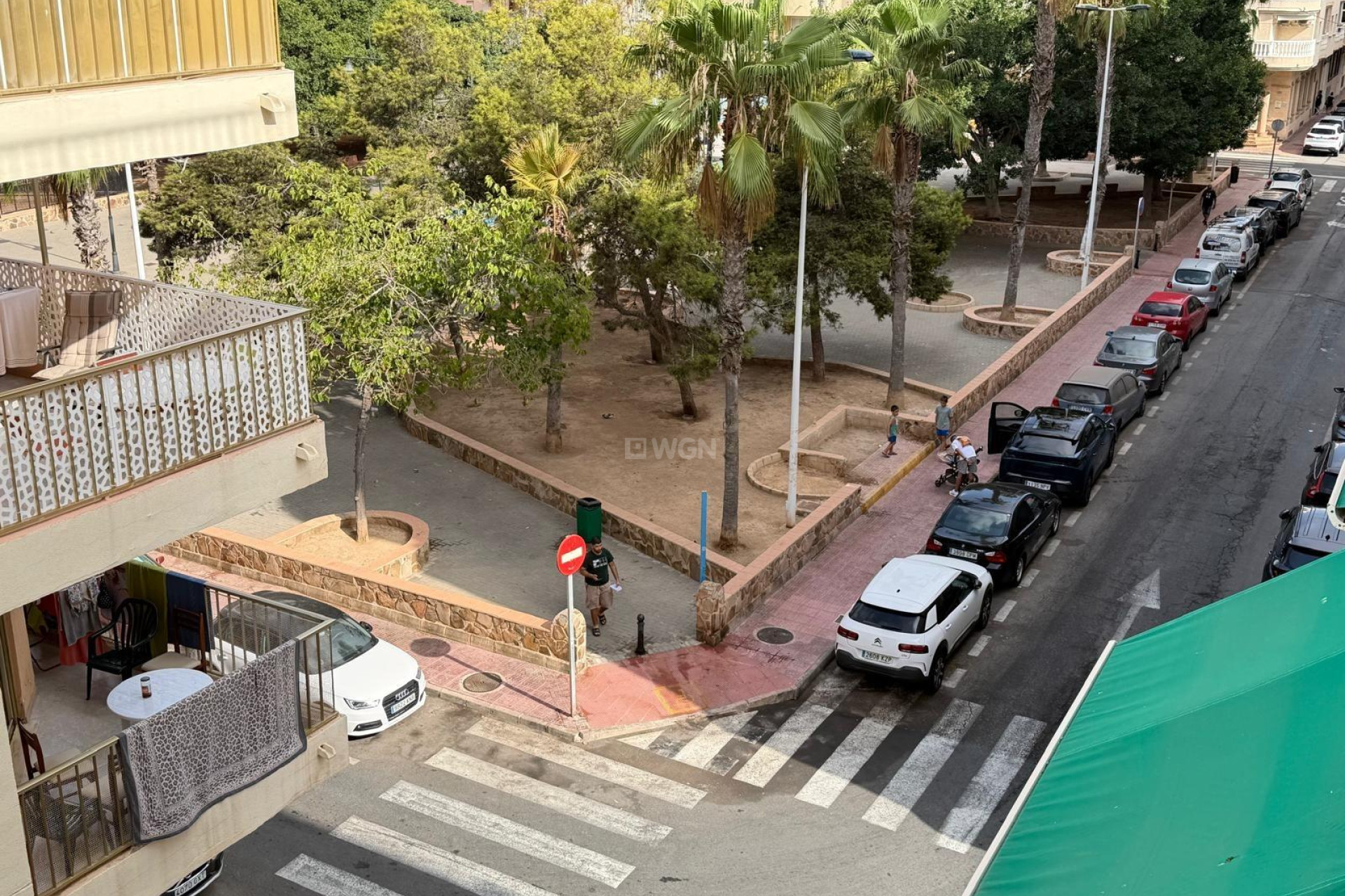 Odsprzedaż - Mieszkanie w bloku - Torrevieja - Playa del Cura