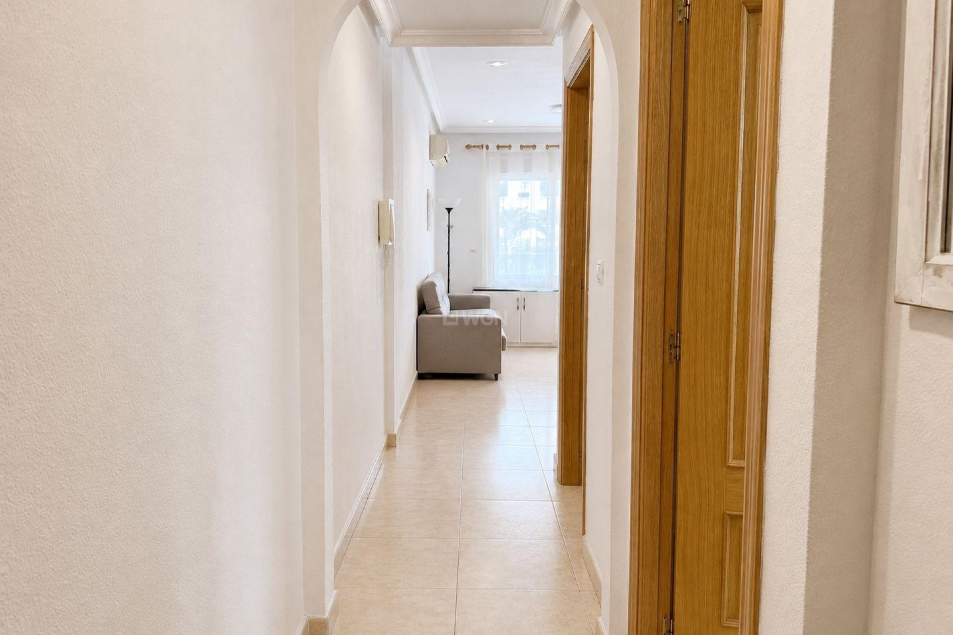 Odsprzedaż - Mieszkanie w bloku - Torrevieja - Playa del Cura