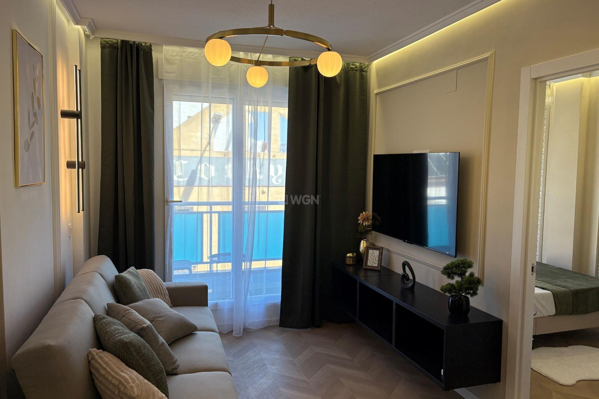 Odsprzedaż - Mieszkanie w bloku - Torrevieja - Playa del Cura