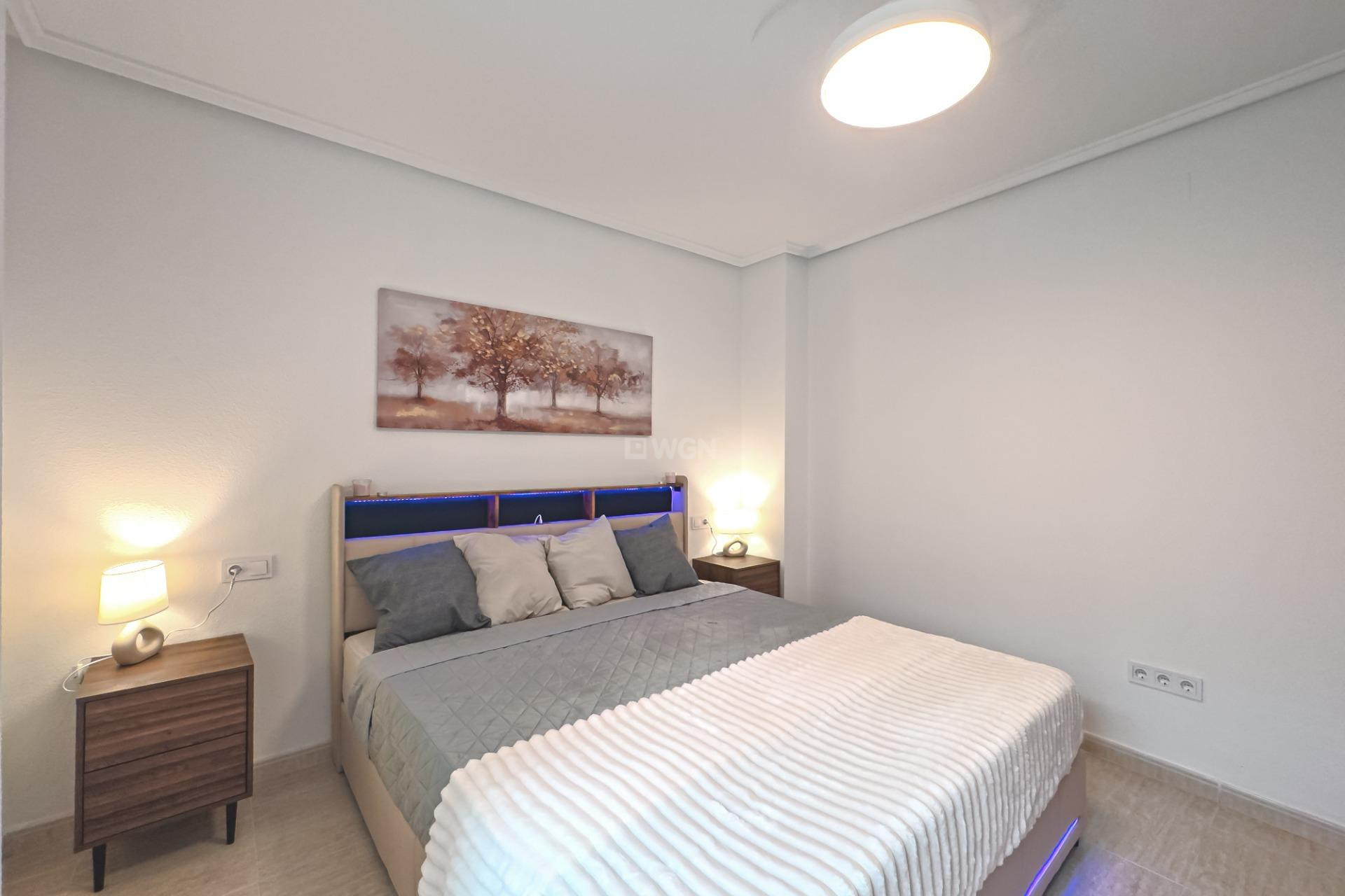 Odsprzedaż - Mieszkanie w bloku - Torrevieja - Playa del Cura