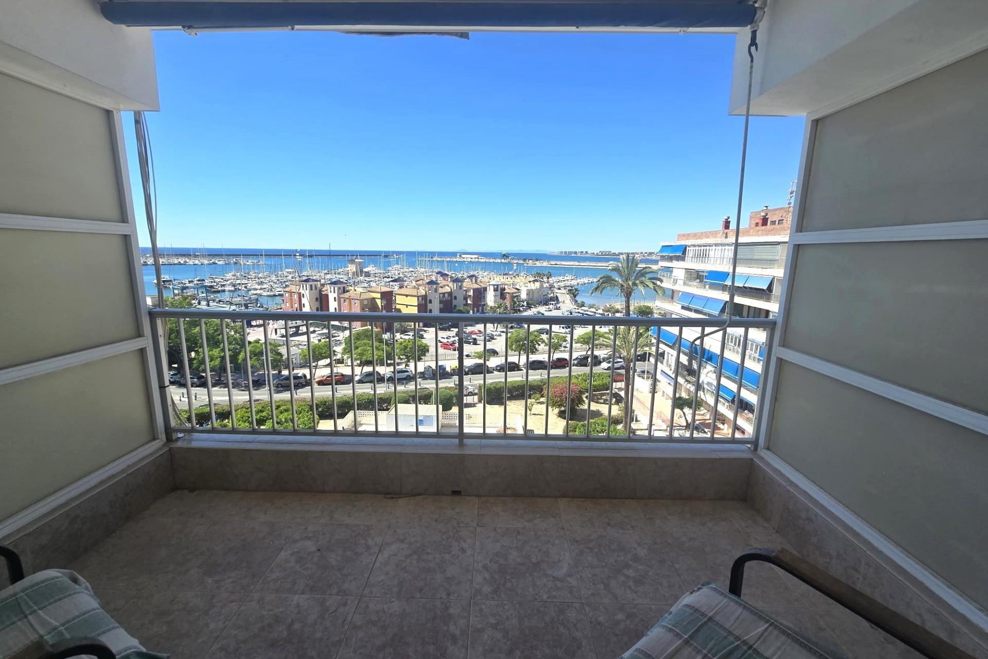 Odsprzedaż - Mieszkanie w bloku - Torrevieja - Puerto Deportivo Marina Salinas