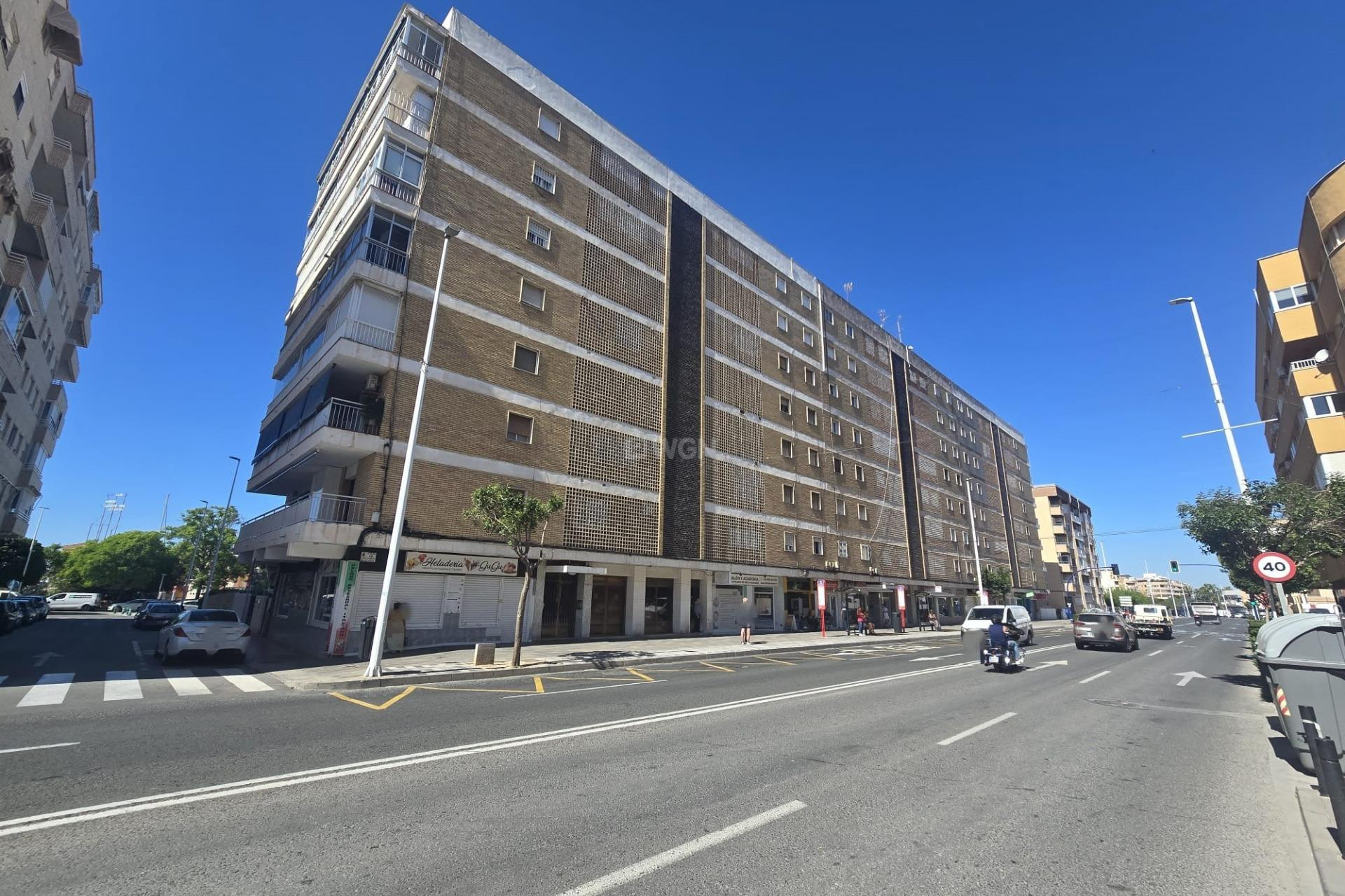 Odsprzedaż - Mieszkanie w bloku - Torrevieja - Puerto Deportivo Marina Salinas