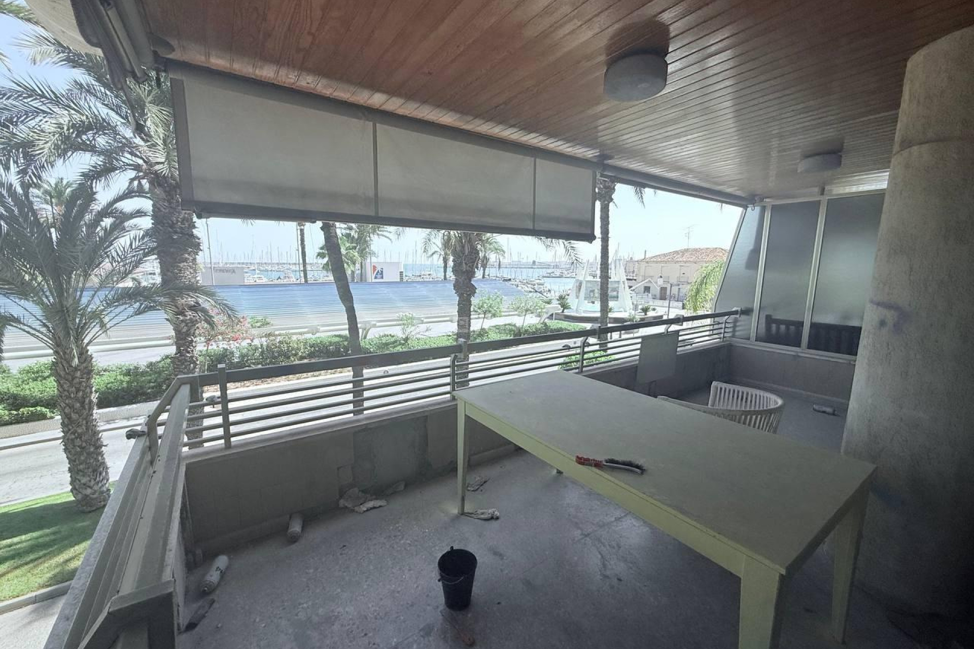 Odsprzedaż - Mieszkanie w bloku - Torrevieja - Puerto