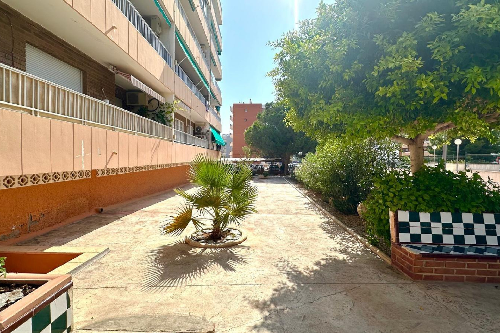 Odsprzedaż - Mieszkanie w bloku - Torrevieja - Punta Prima