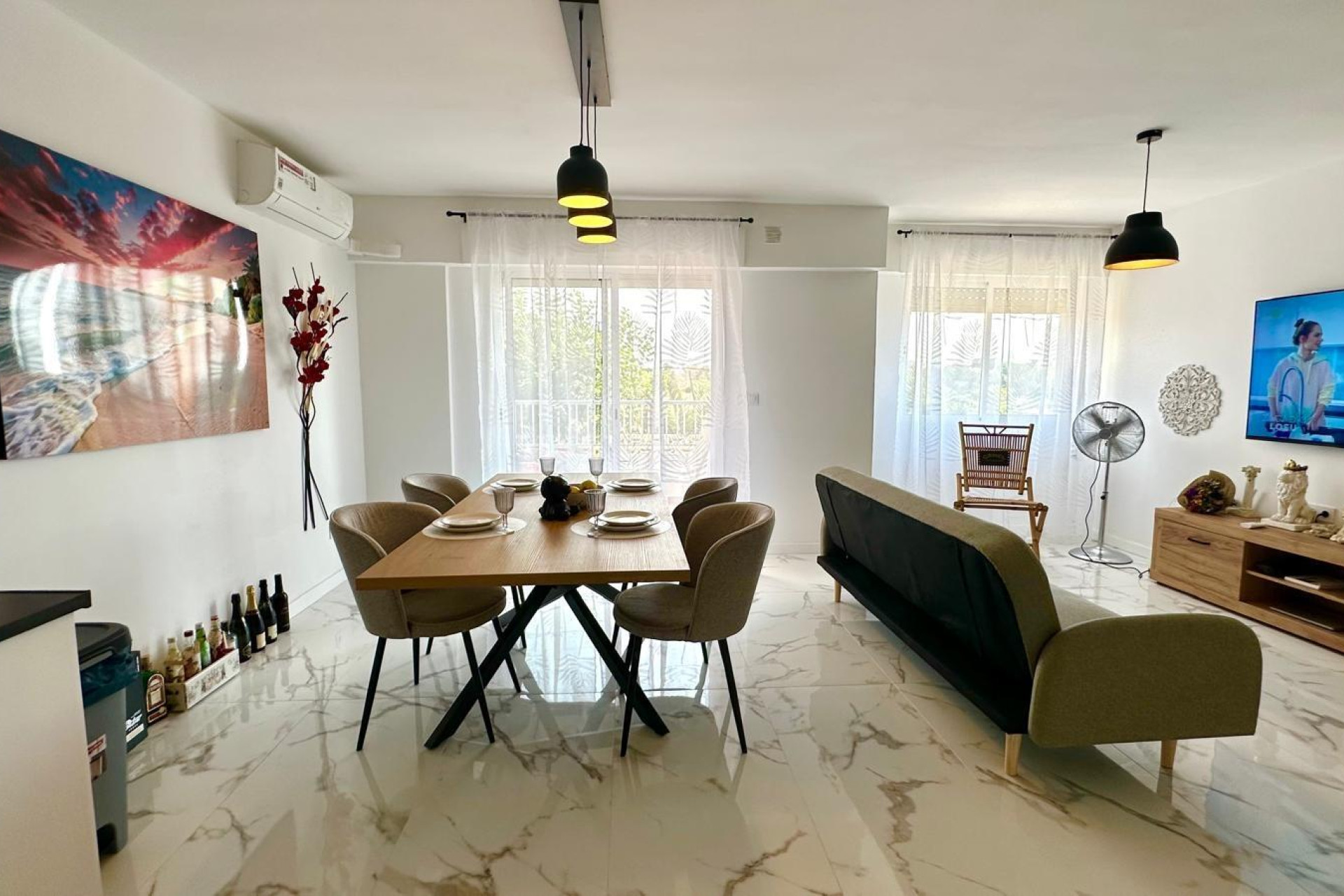 Odsprzedaż - Mieszkanie w bloku - Torrevieja - Punta Prima