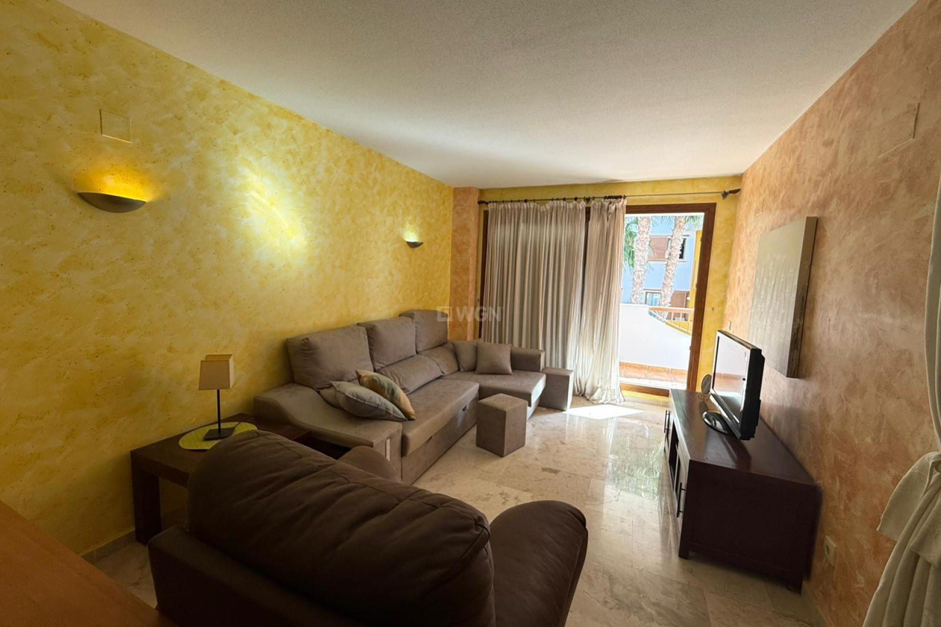 Odsprzedaż - Mieszkanie w bloku - Torrevieja - Punta Prima