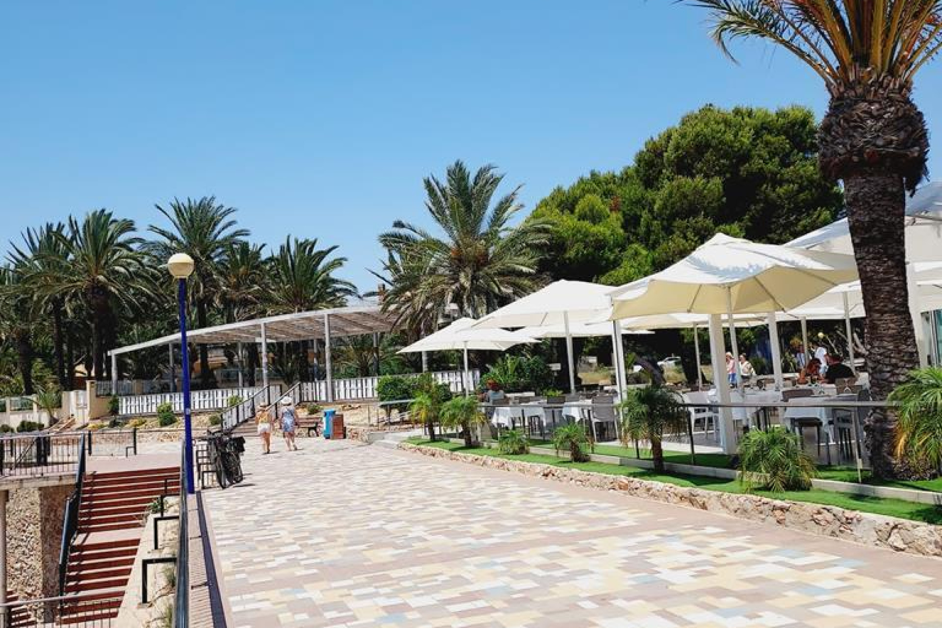 Odsprzedaż - Mieszkanie w bloku - Torrevieja - Punta Prima