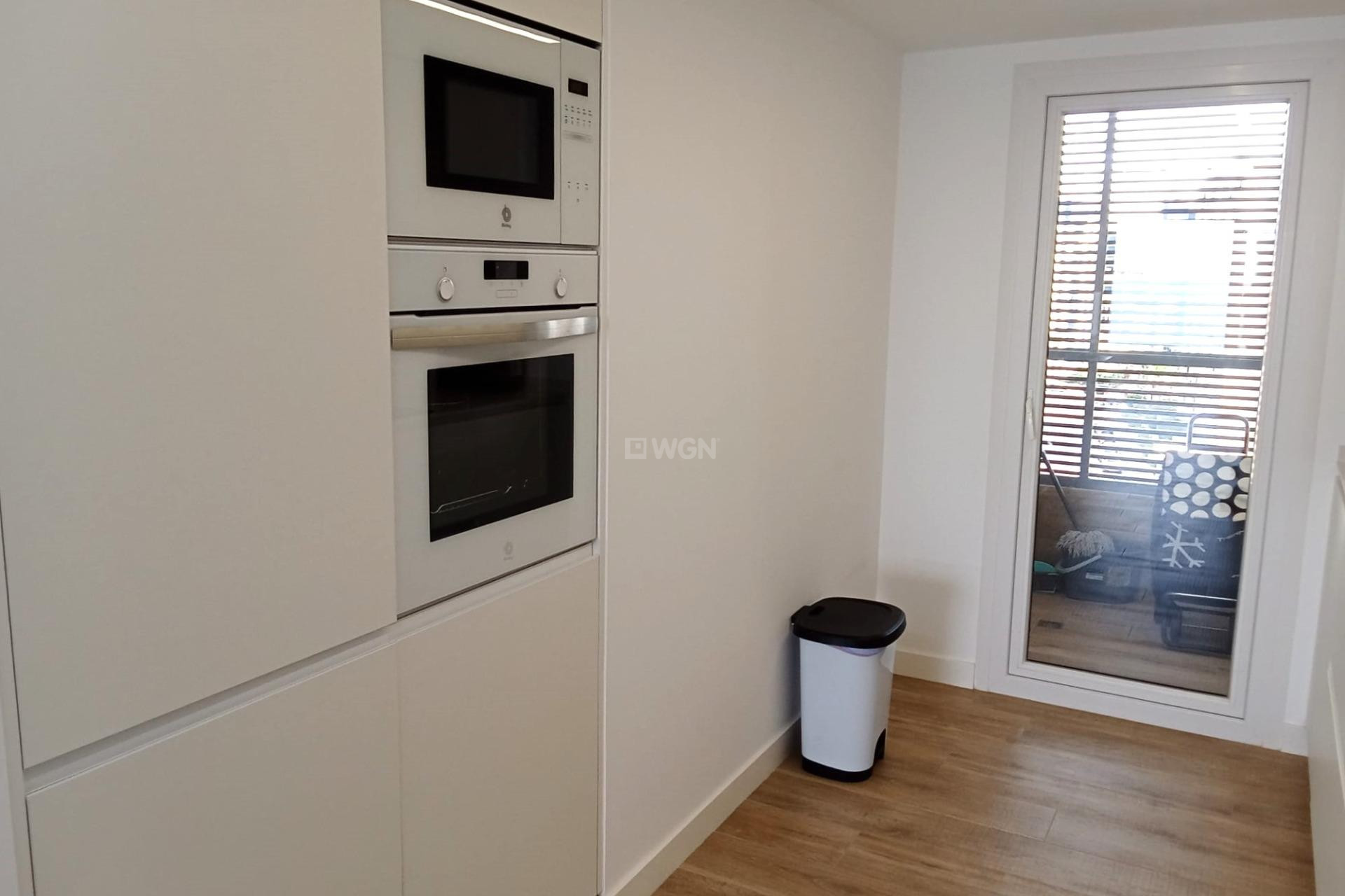 Odsprzedaż - Mieszkanie w bloku - Torrevieja - Punta Prima