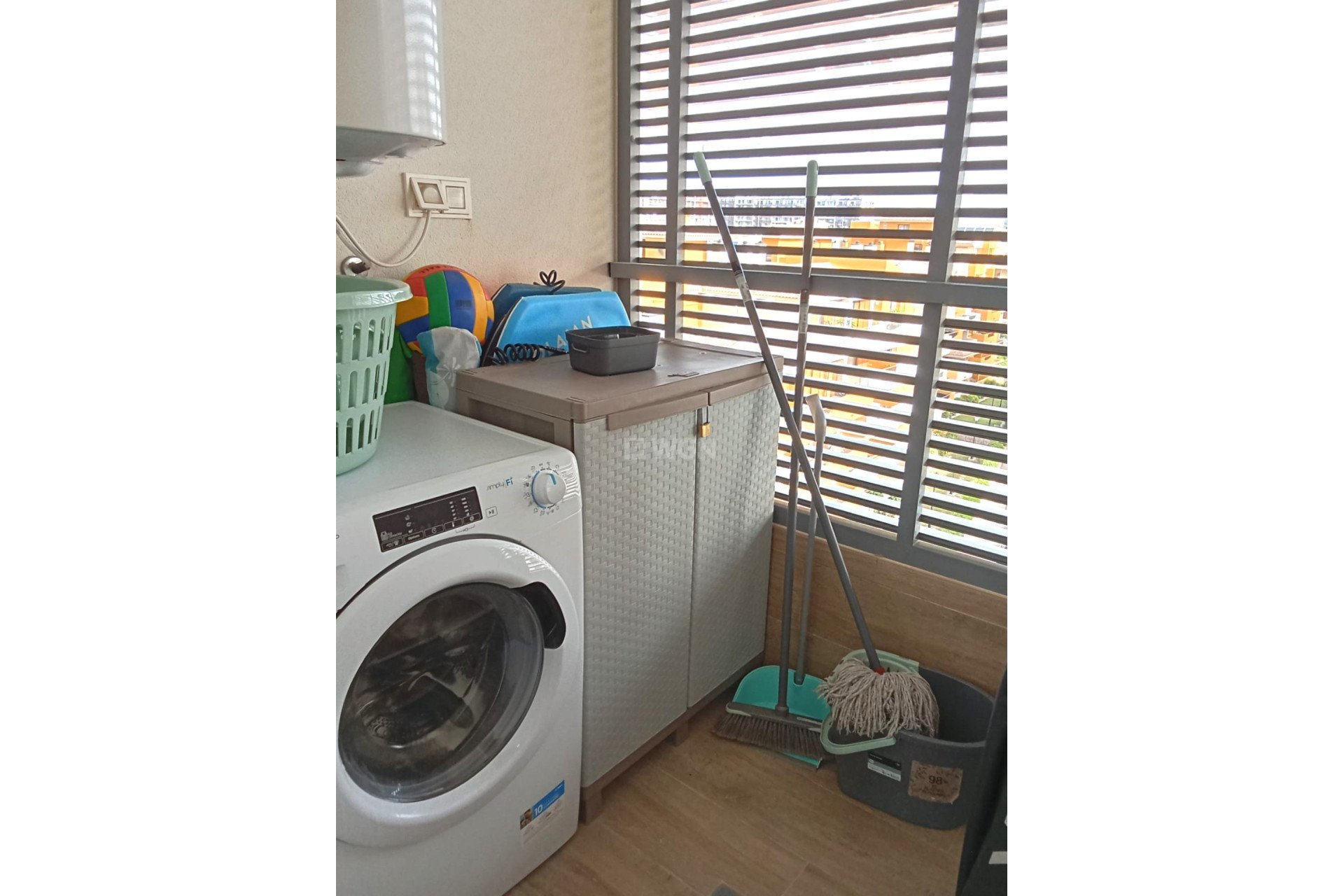 Odsprzedaż - Mieszkanie w bloku - Torrevieja - Punta Prima