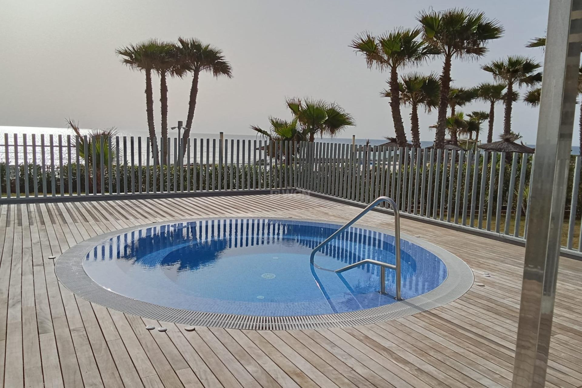 Odsprzedaż - Mieszkanie w bloku - Torrevieja - Punta Prima