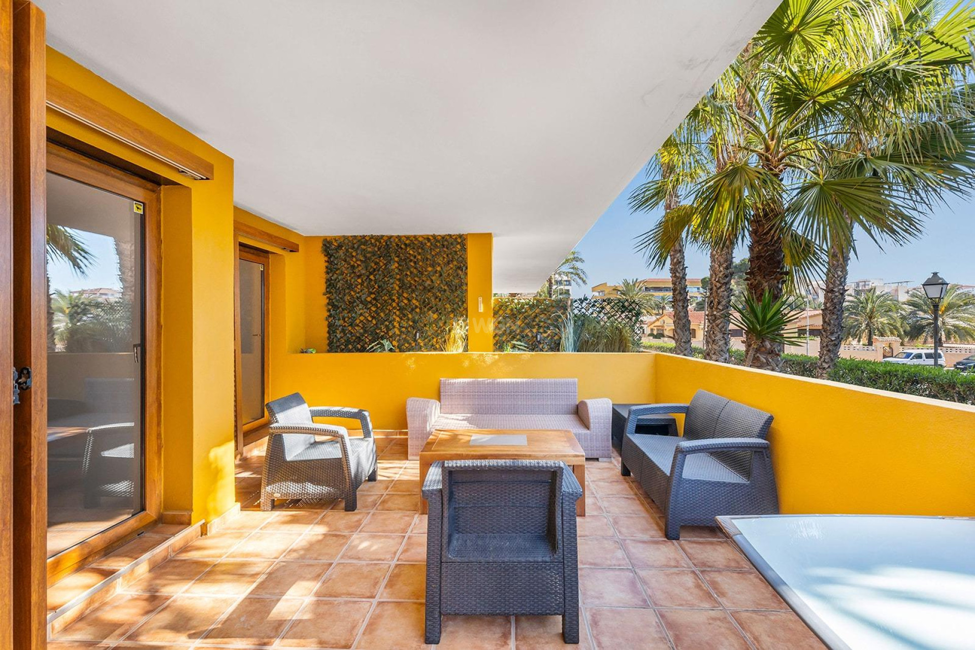 Odsprzedaż - Mieszkanie w bloku - Torrevieja - Punta Prima