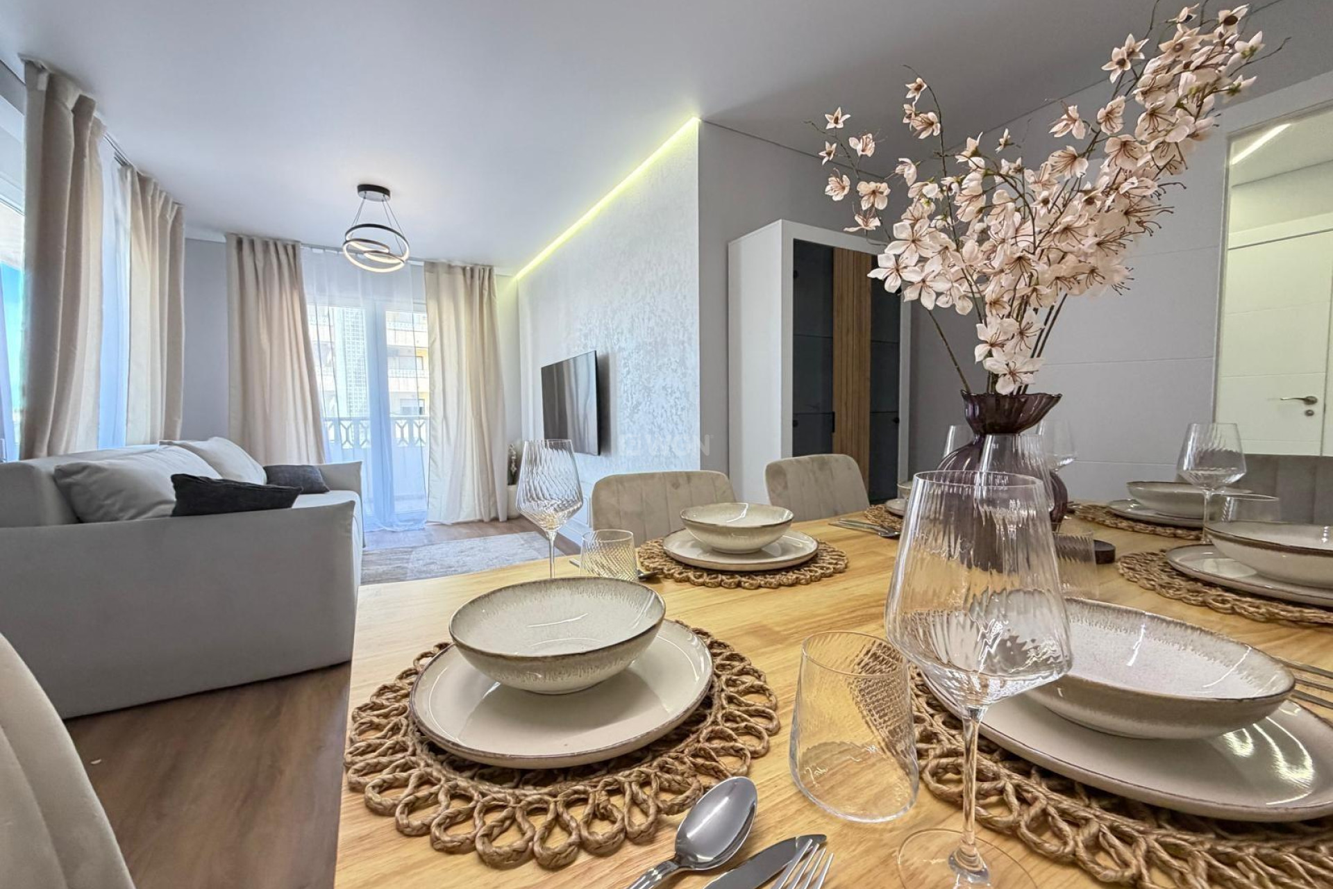 Odsprzedaż - Mieszkanie w bloku - Torrevieja - Punta Prima