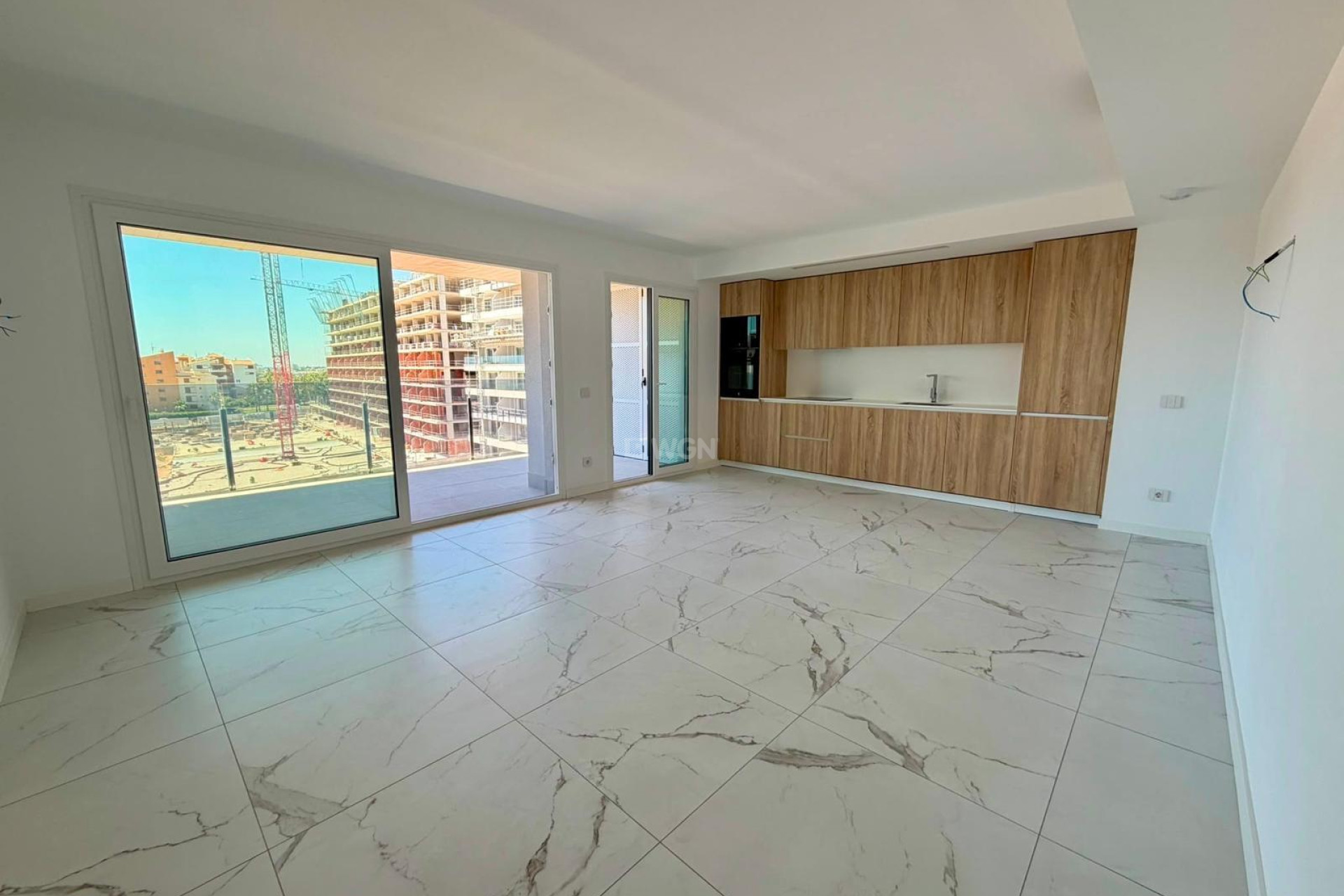 Odsprzedaż - Mieszkanie w bloku - Torrevieja - Punta Prima