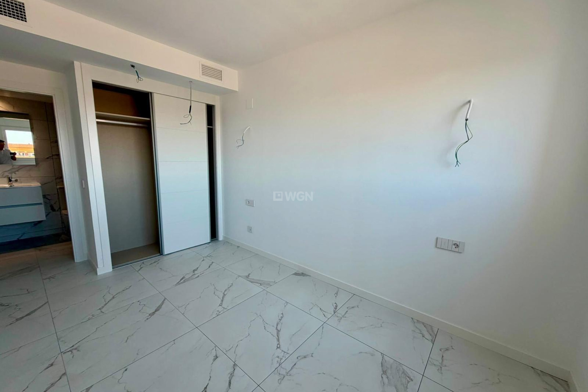 Odsprzedaż - Mieszkanie w bloku - Torrevieja - Punta Prima