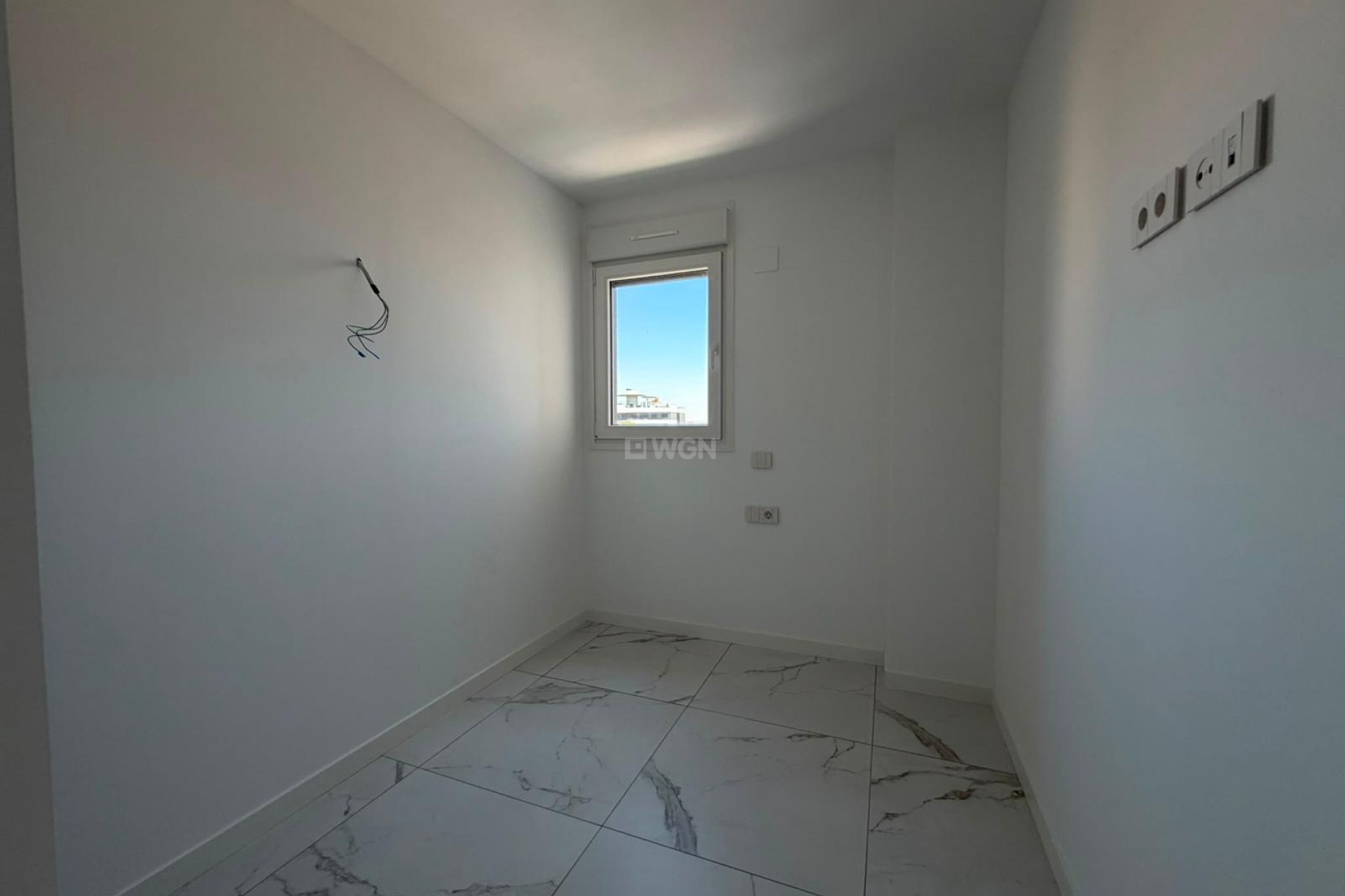 Odsprzedaż - Mieszkanie w bloku - Torrevieja - Punta Prima