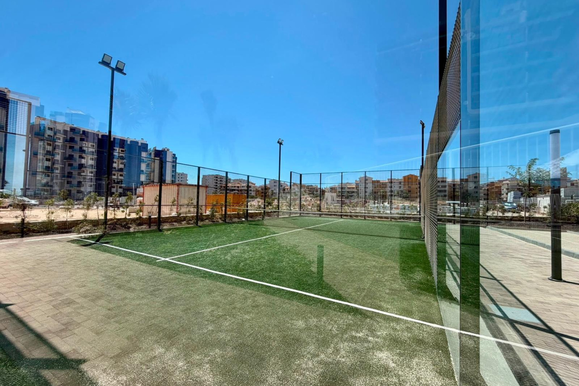 Odsprzedaż - Mieszkanie w bloku - Torrevieja - Punta Prima