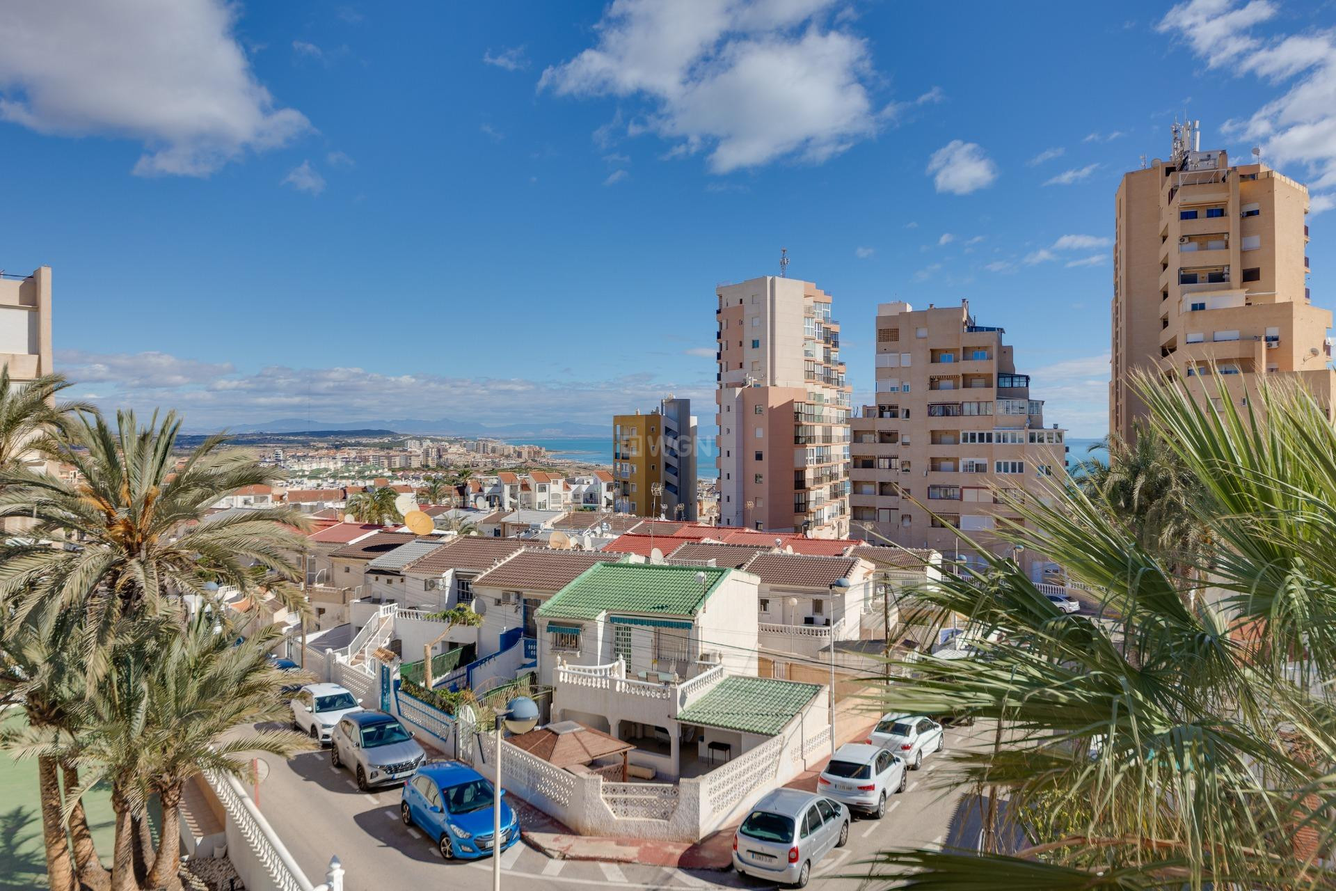 Odsprzedaż - Mieszkanie w bloku - Torrevieja - Torre La Mata