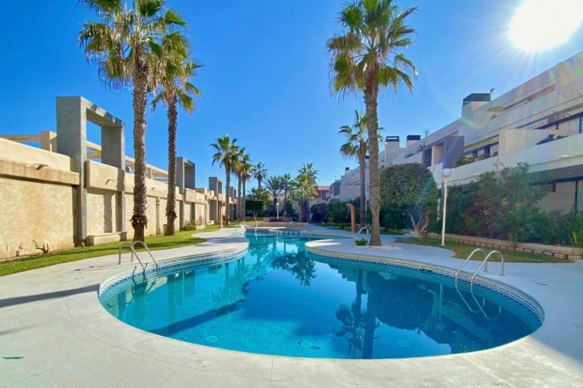 Odsprzedaż - Mieszkanie w bloku - Torrevieja - Torre La Mata