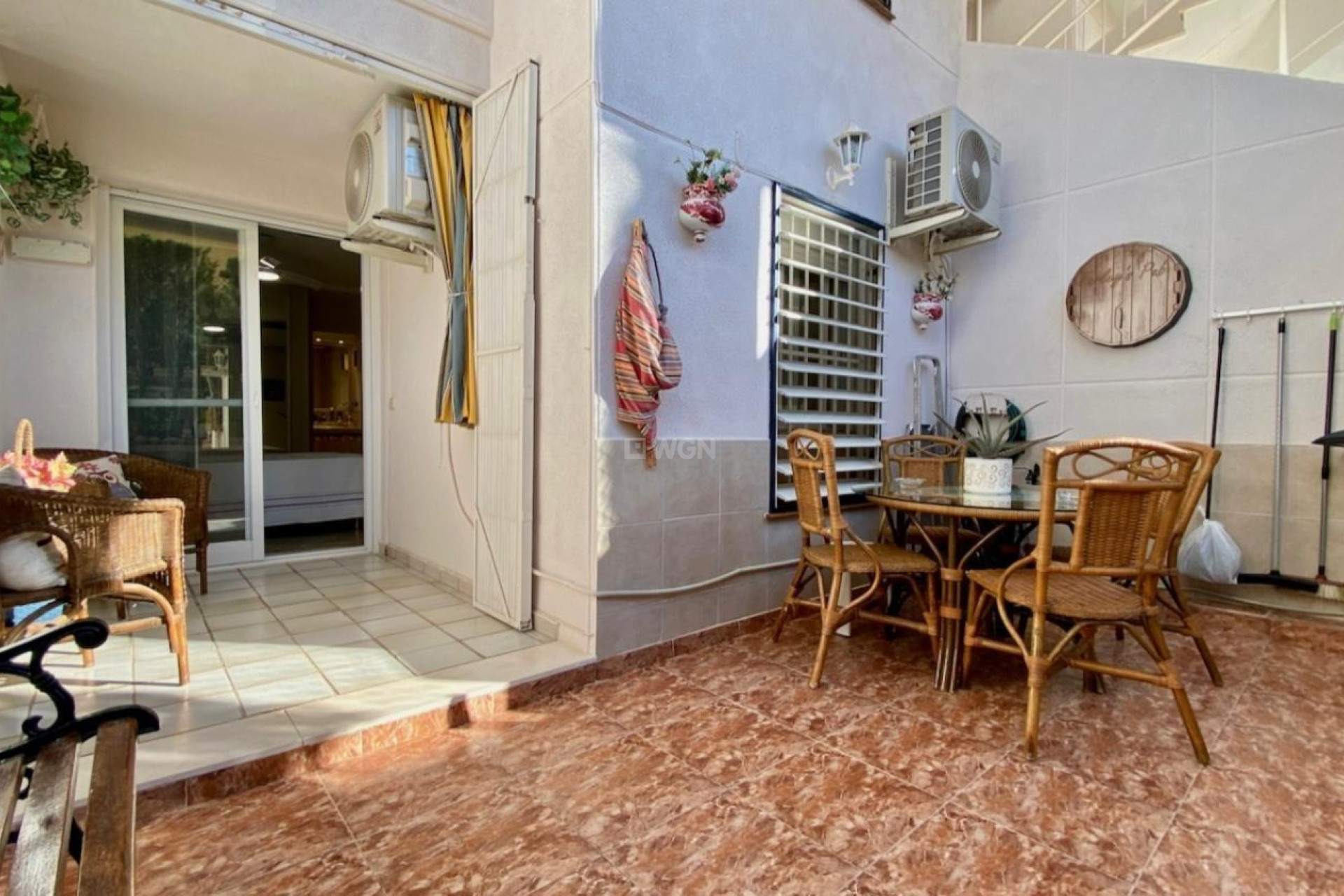 Odsprzedaż - Mieszkanie w bloku - Torrevieja - Torre La Mata