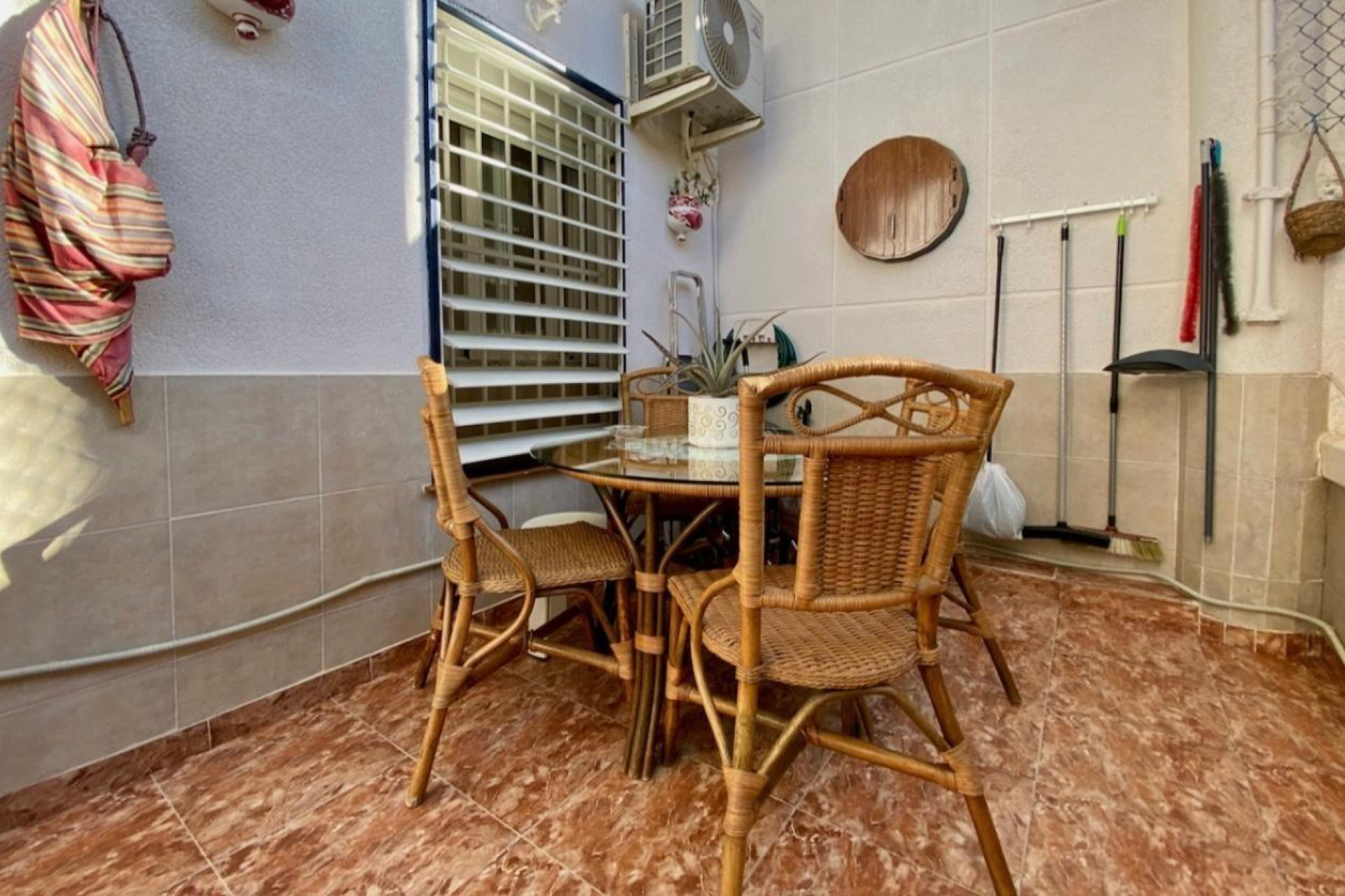 Odsprzedaż - Mieszkanie w bloku - Torrevieja - Torre La Mata