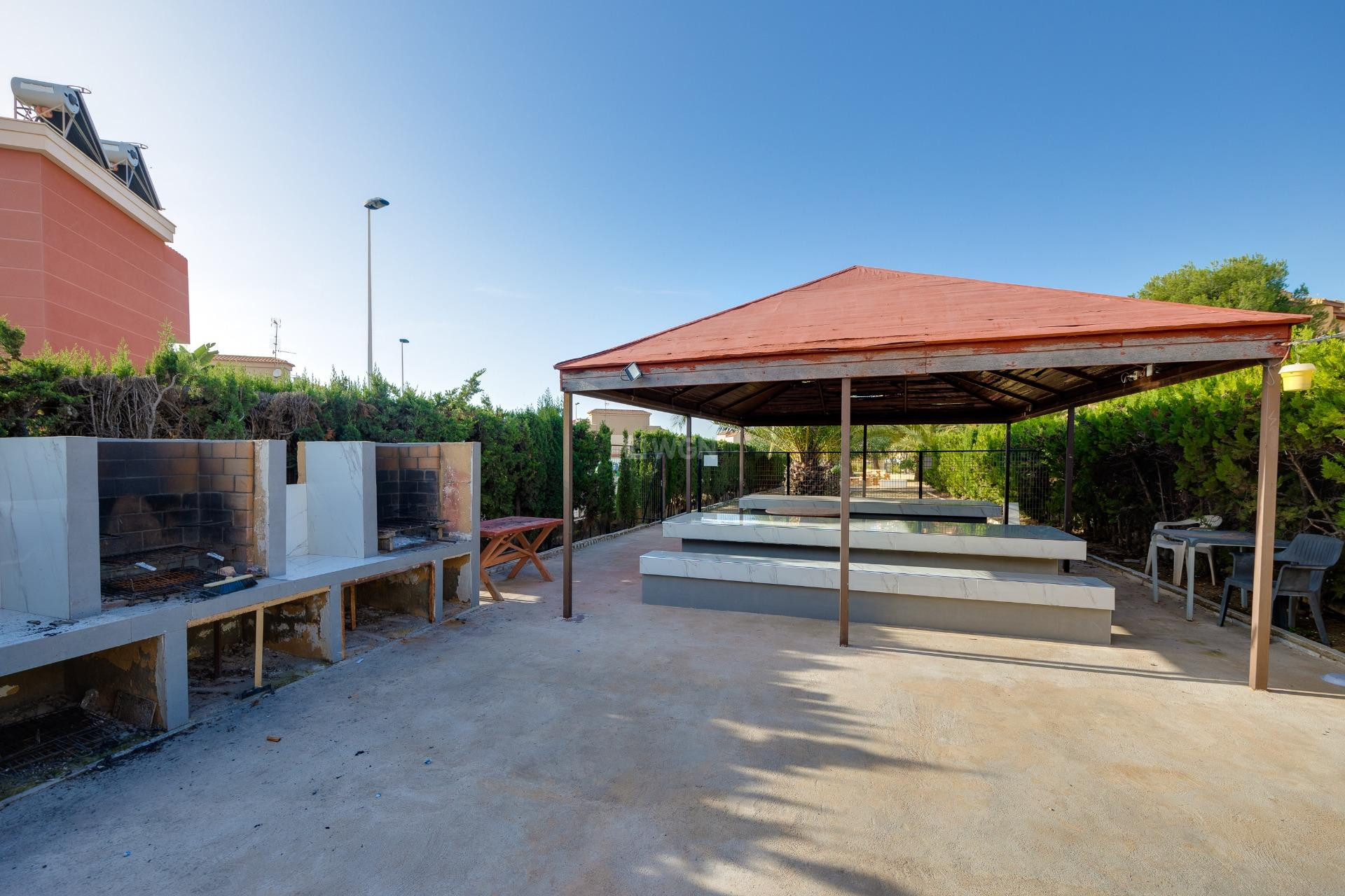 Odsprzedaż - Mieszkanie w bloku - Torrevieja - Torreblanca