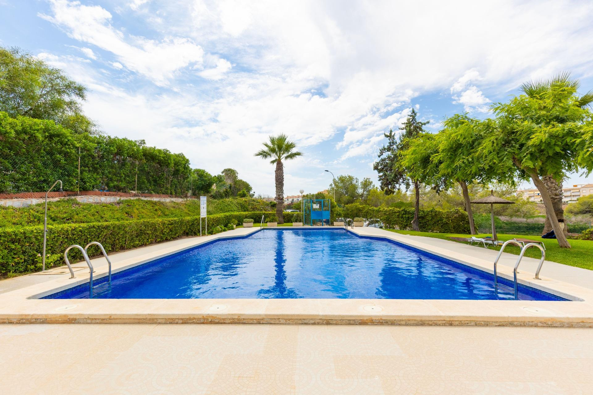 Odsprzedaż - Mieszkanie w bloku - Torrevieja - Torreblanca