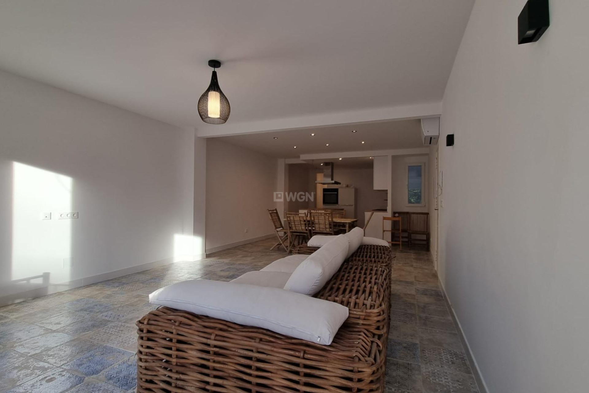 Odsprzedaż - Mieszkanie w bloku - Torrevieja